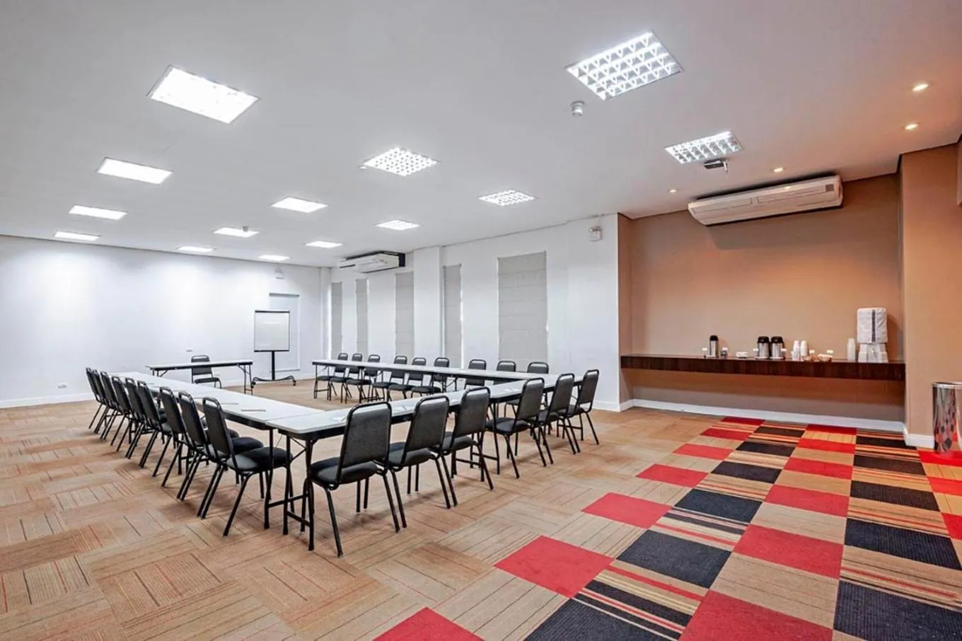 Banquet/Function facilities in Camboriu Express