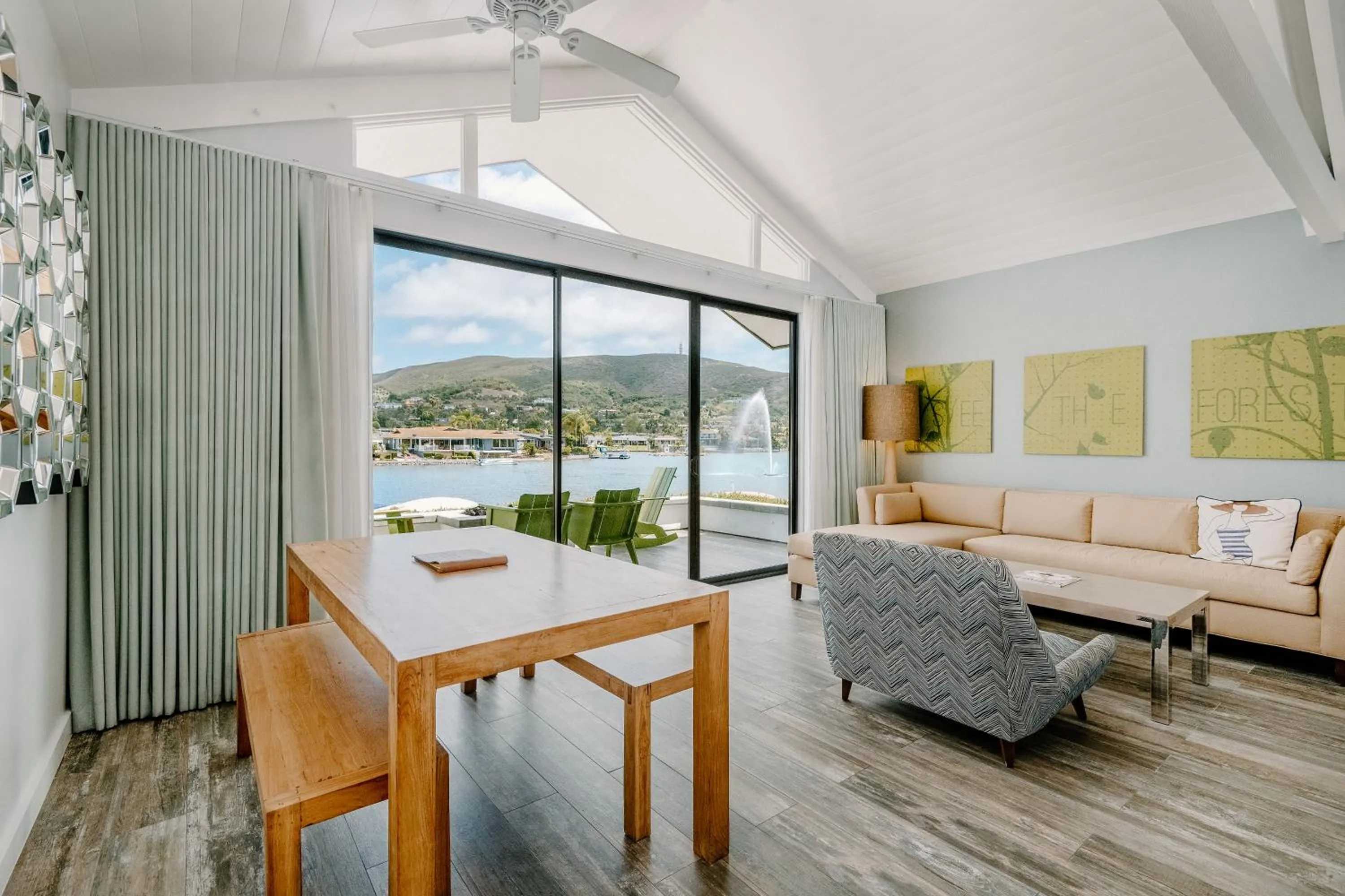 Living room in Lakehouse Resort