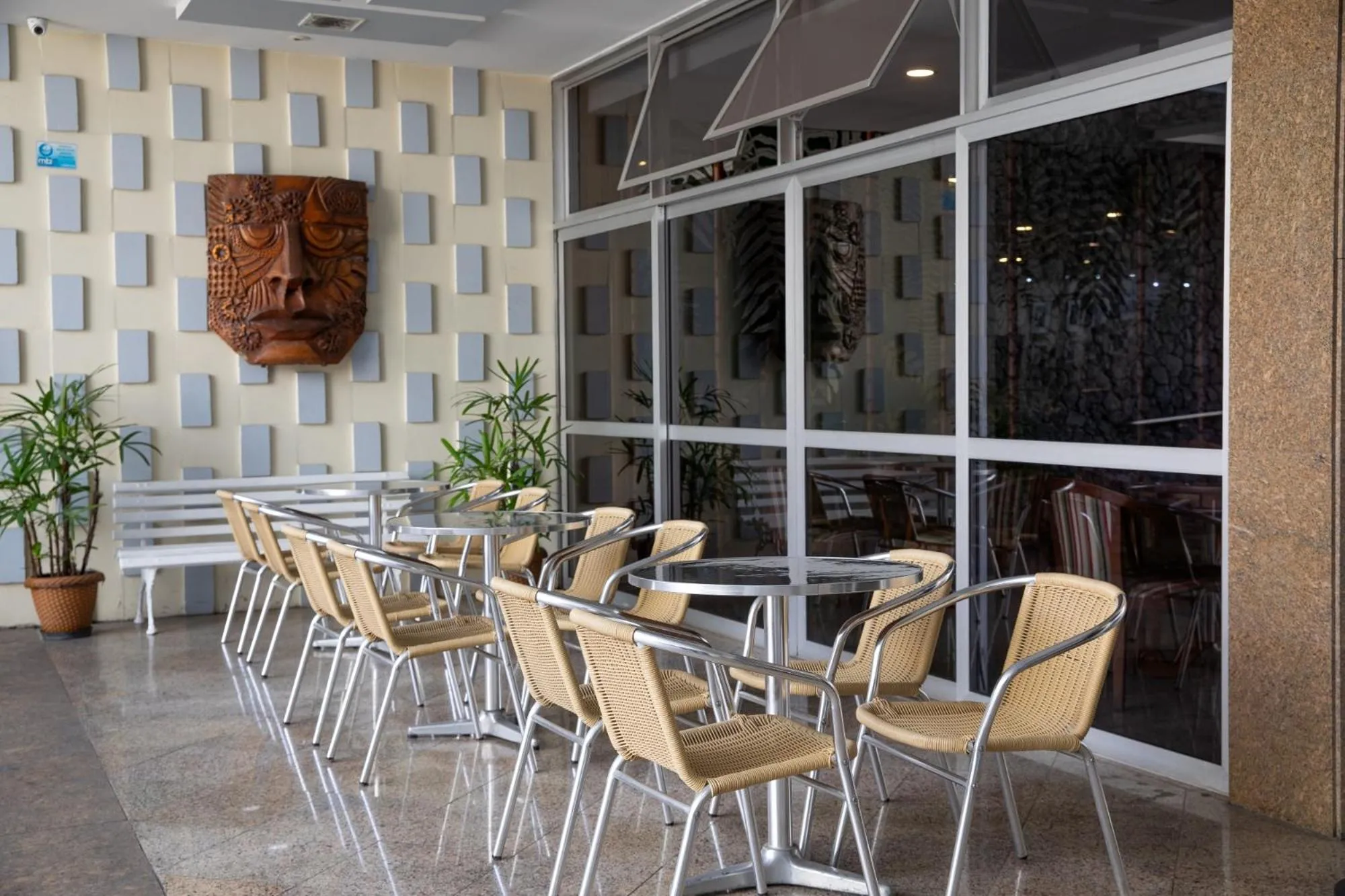 Restaurant/places to eat in Ritz Plaza Hotel