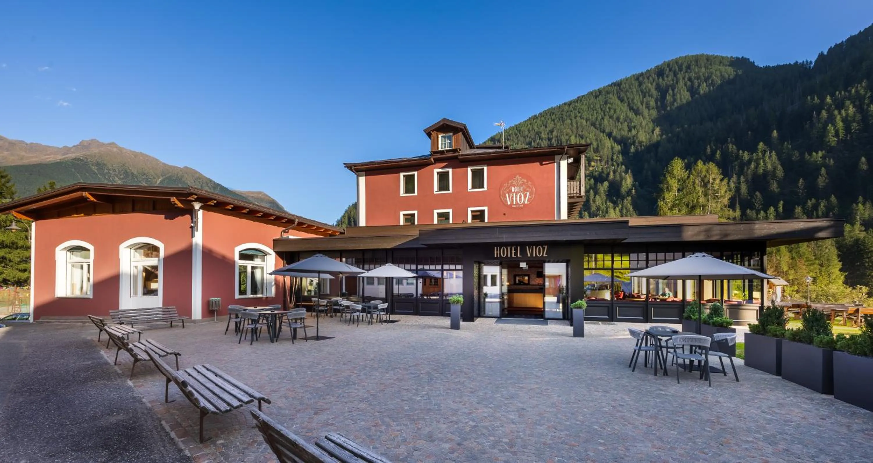 Property building in Hotel Vioz