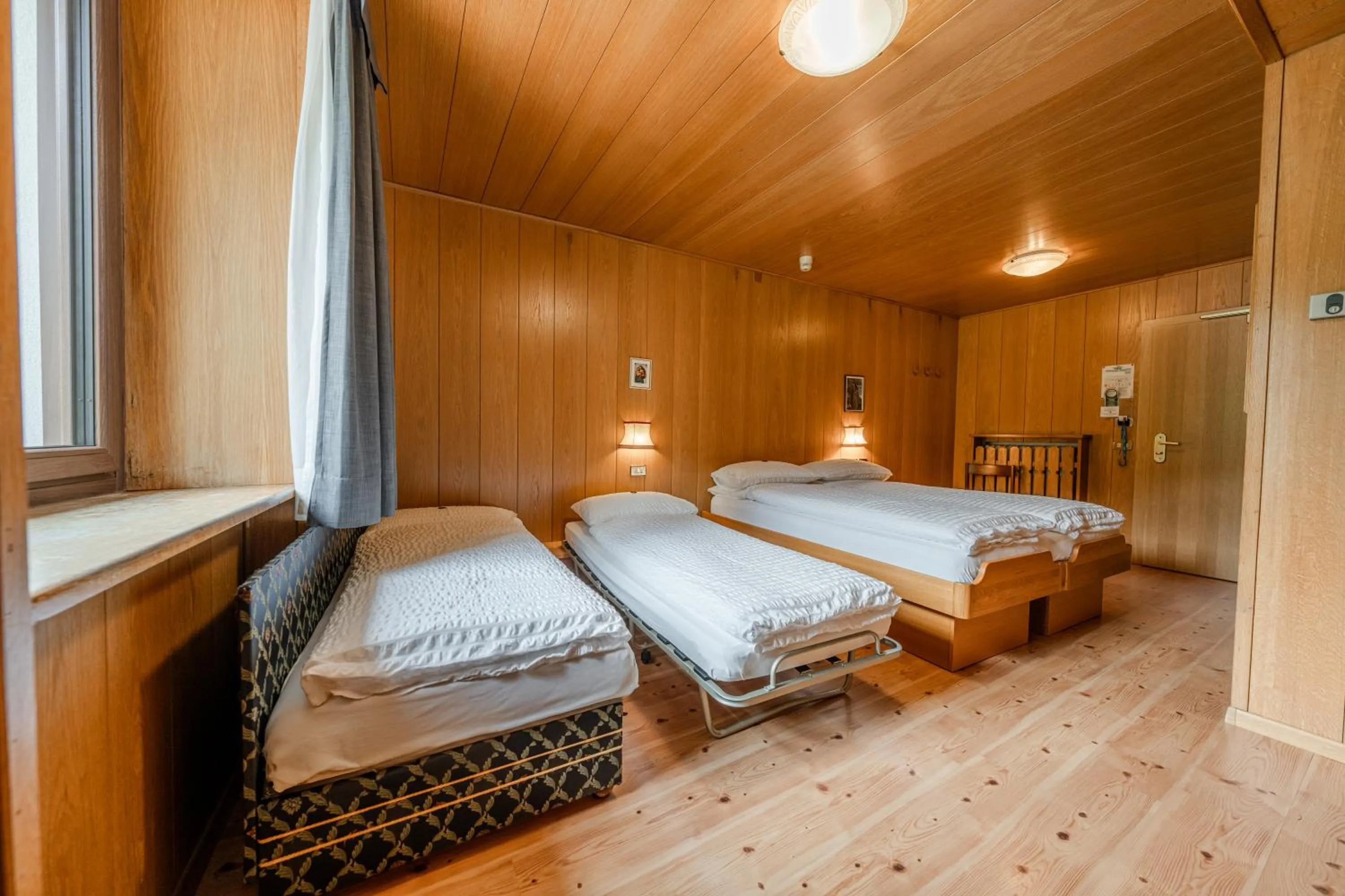 Photo of the whole room, Bed in Hotel Vioz