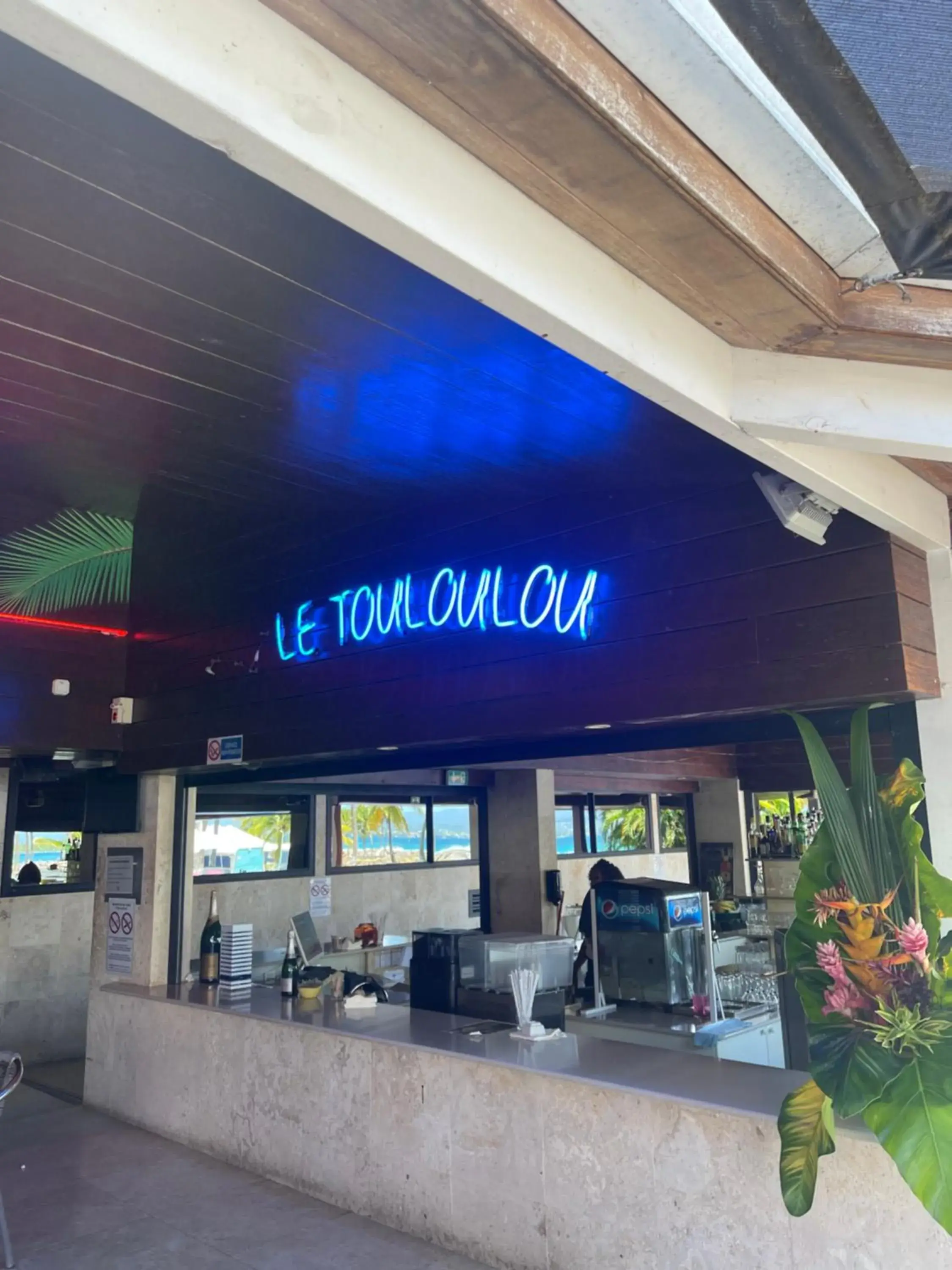 Lounge or bar in Hotel Fleur d'Epee Lounge or bar in Hotel Fleur d'Epee