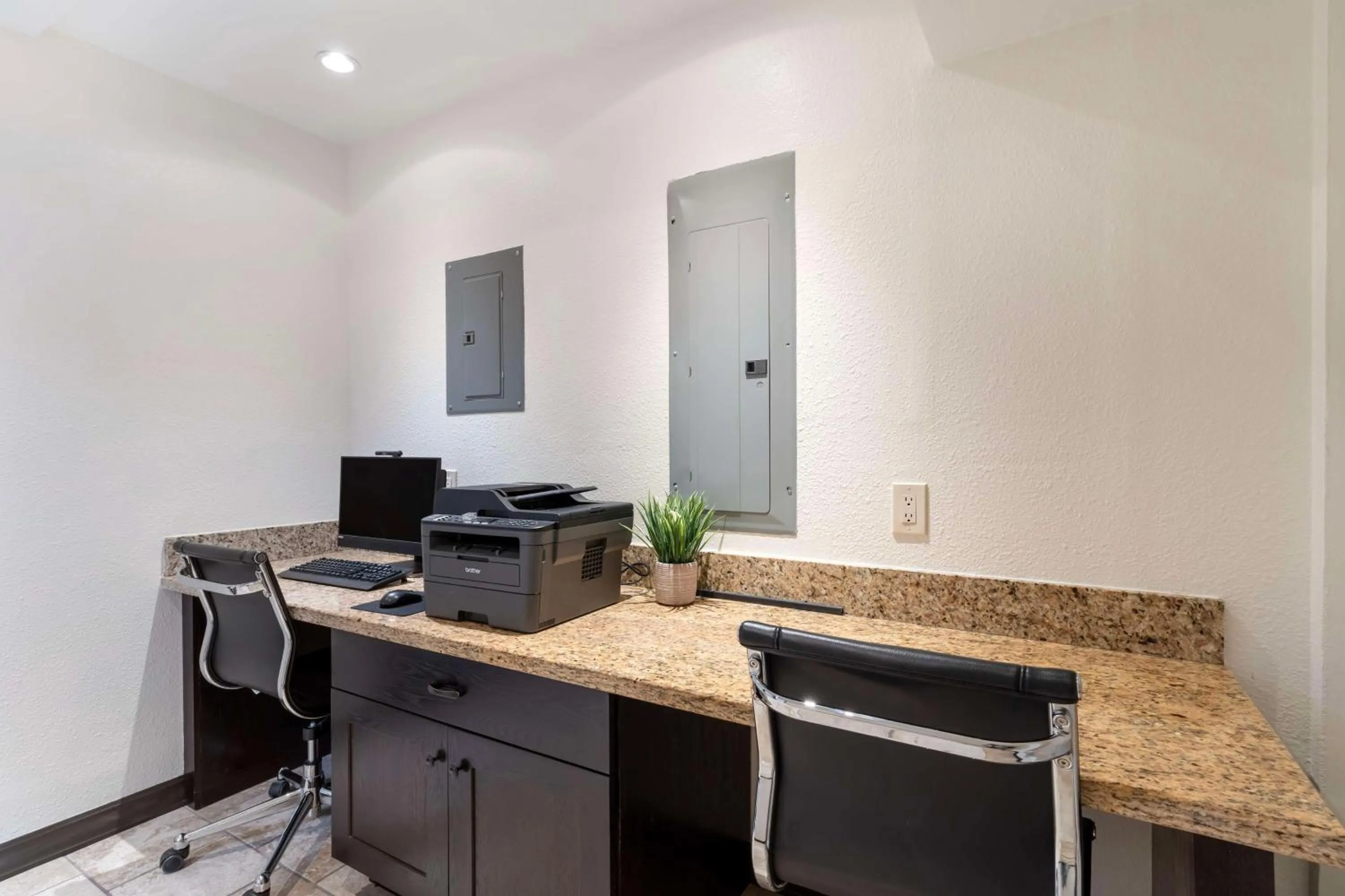 Property building in Best Western Plus Inn at the Vines