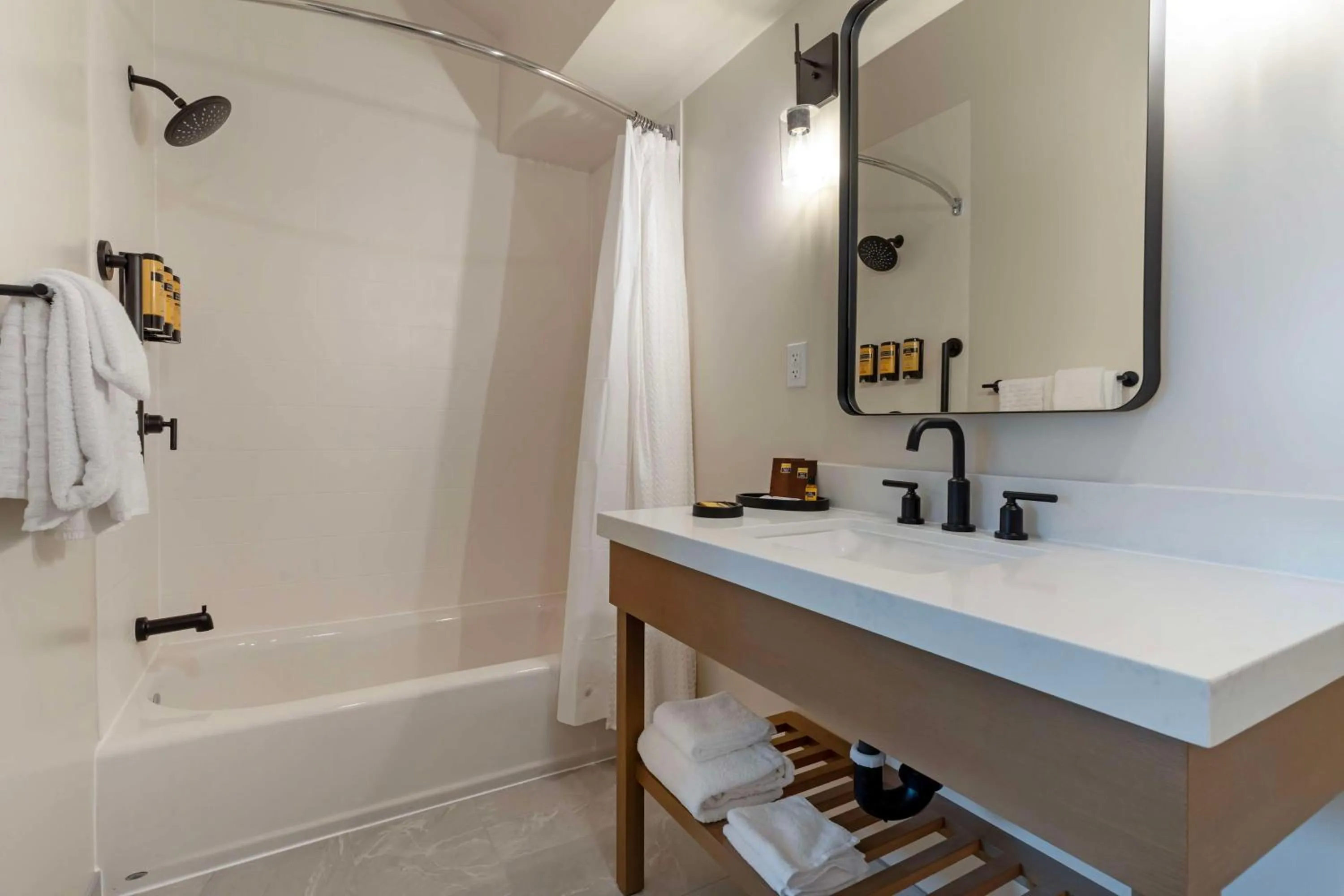 Bathroom in Best Western Plus Inn at the Vines