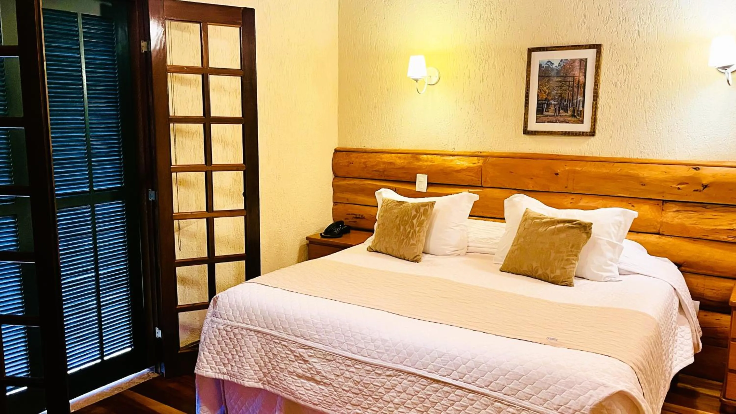 Photo of the whole room, Bed in Hotel Savoy Excellence