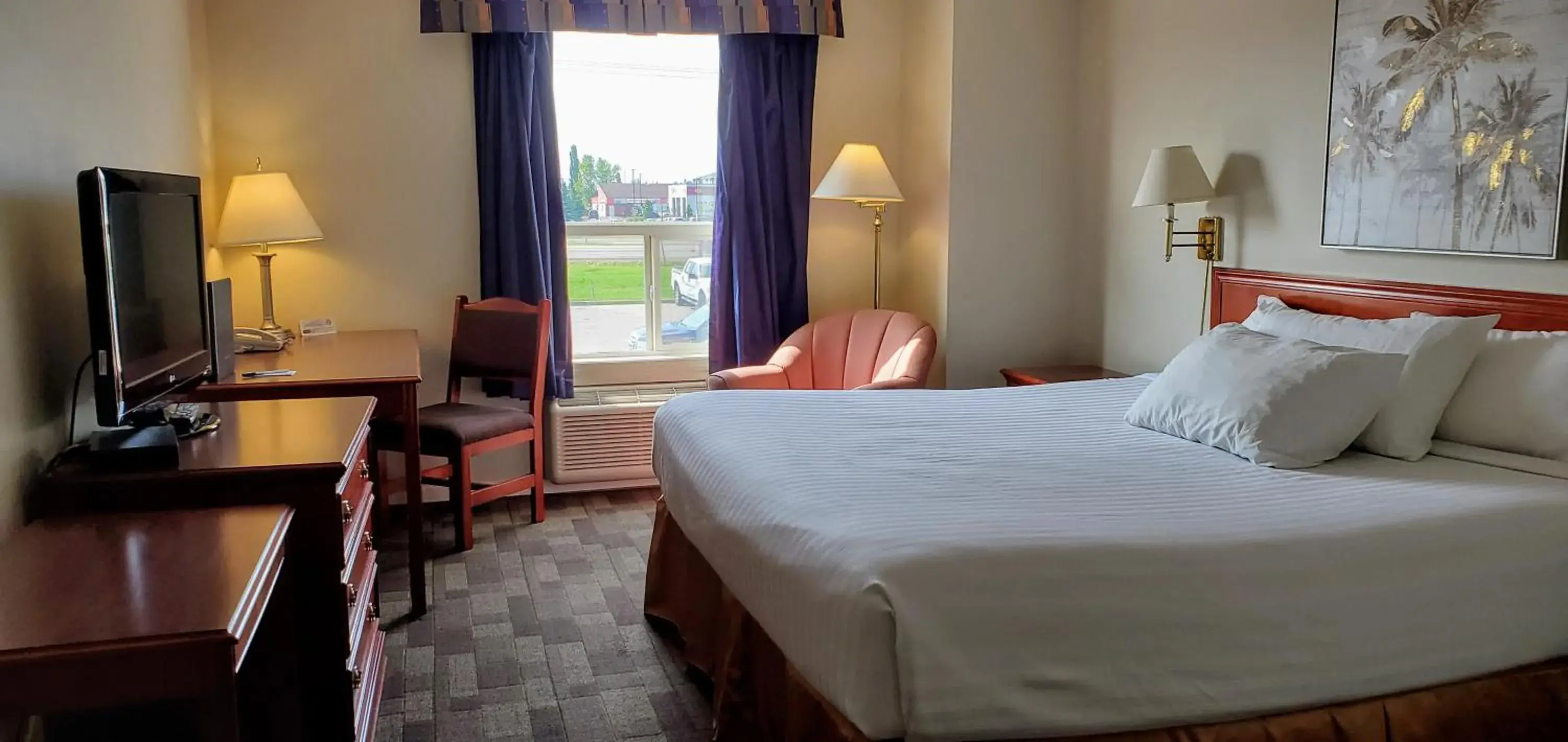 King Room - Non-Smoking in Travelodge by Wyndham Stony Plain King Room - Non-Smoking in Travelodge by Wyndham Stony Plain