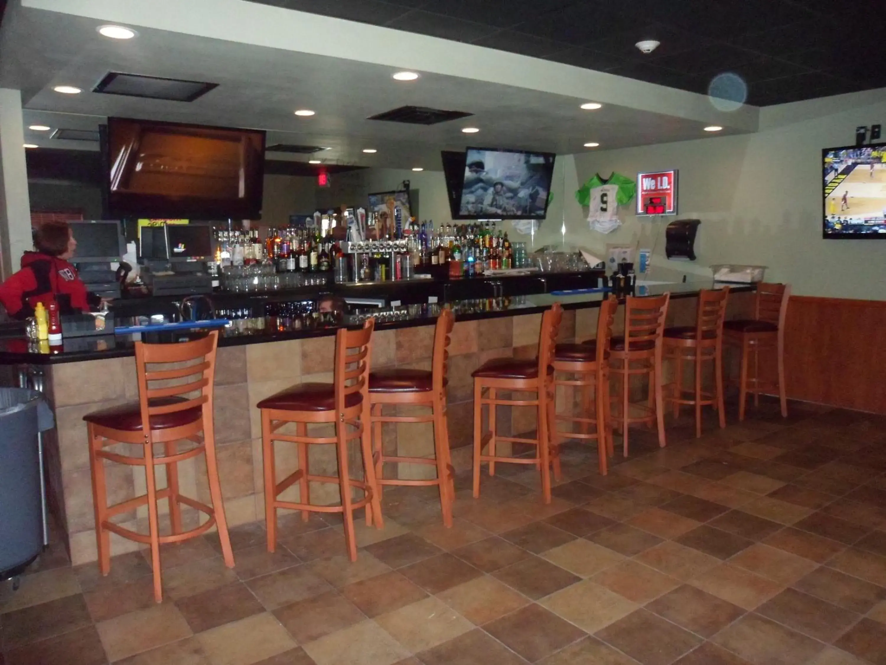 Lounge or bar in Boarders Inn & Suites by Cobblestone Hotels - Grand Island Lounge or bar in Boarders Inn & Suites by Cobblestone Hotels - Grand Island