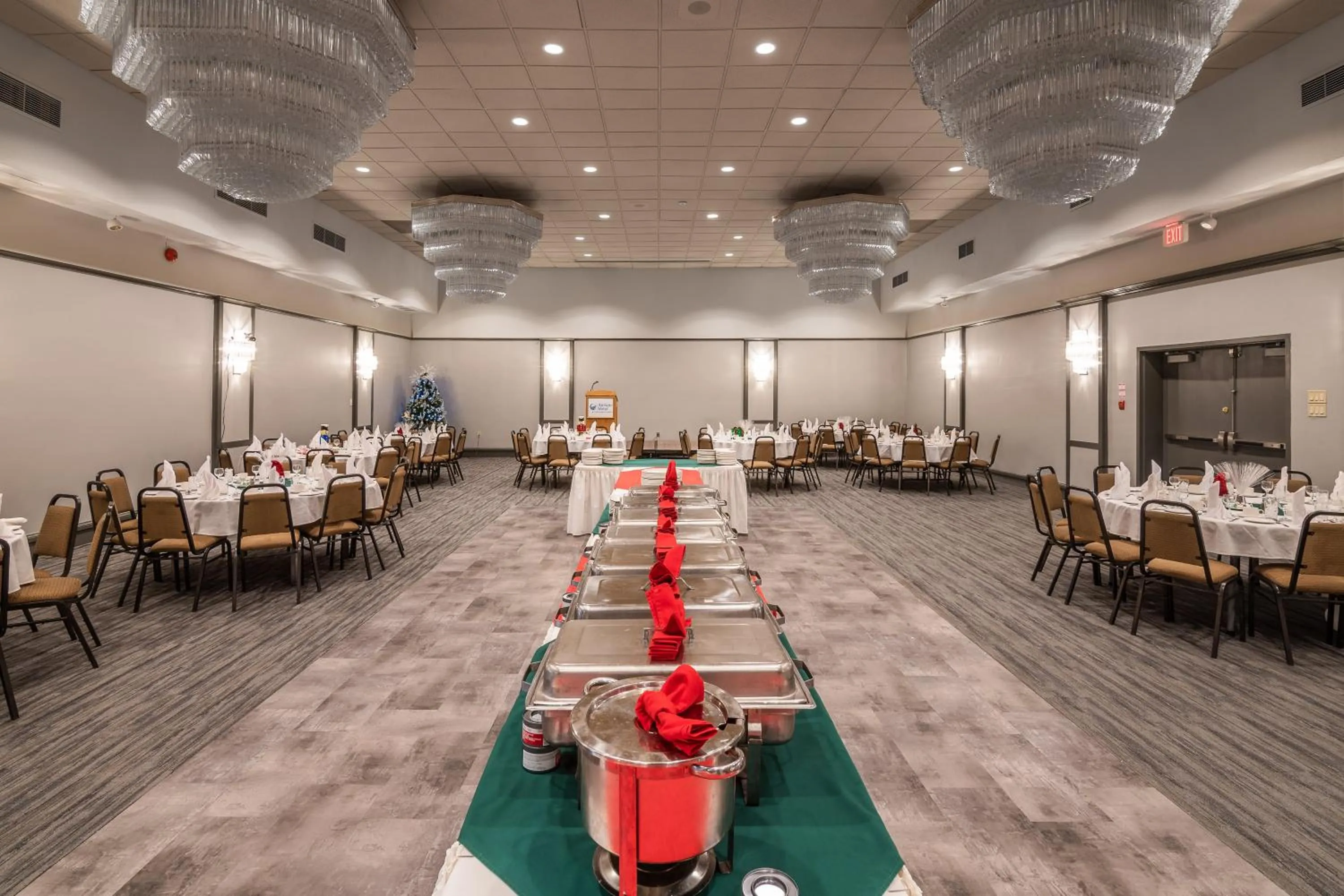 Banquet/Function facilities in Ramada by Wyndham Thunder Bay Airlane Hotel