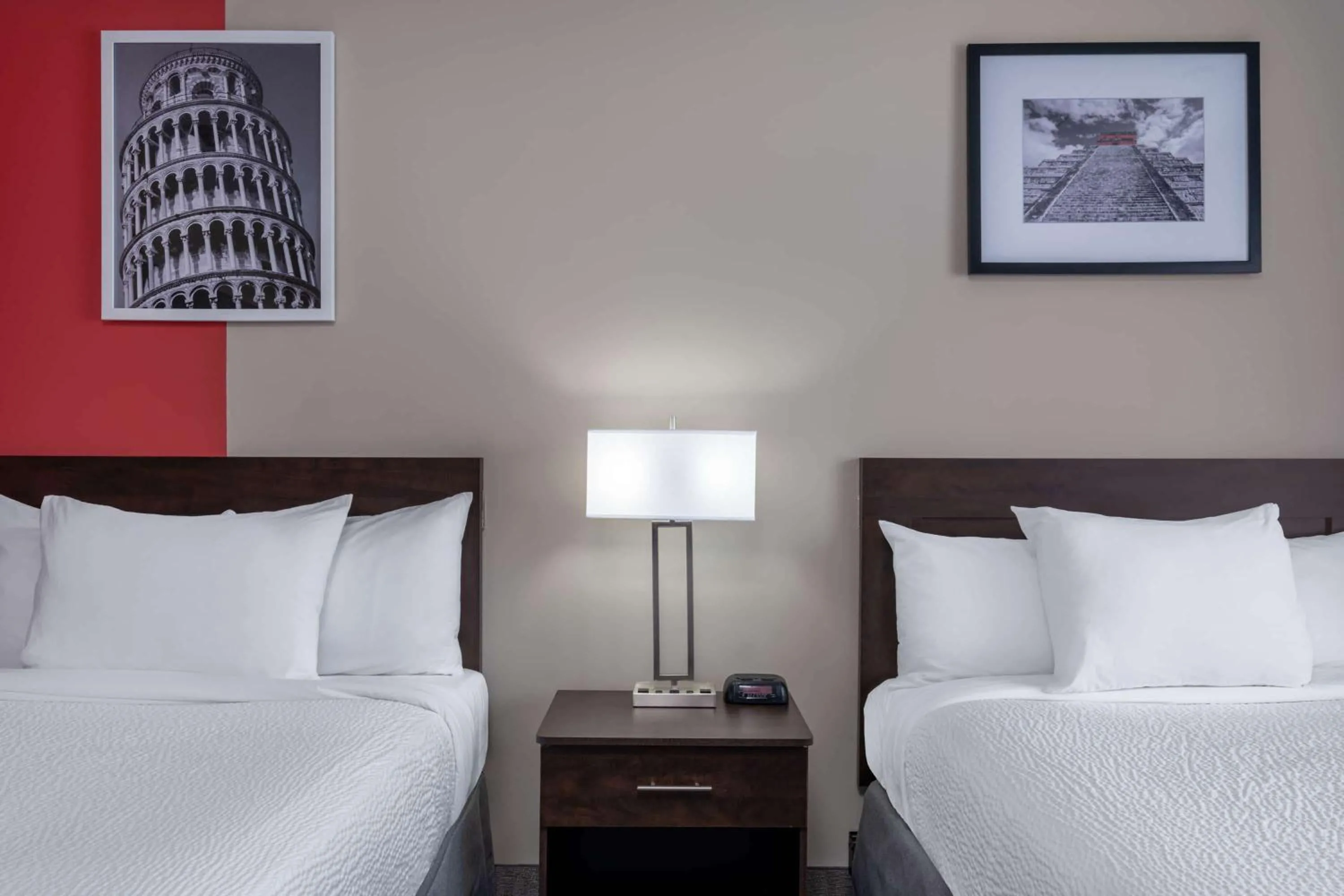 Photo of the whole room, Bed in Ramada by Wyndham Thunder Bay Airlane Hotel