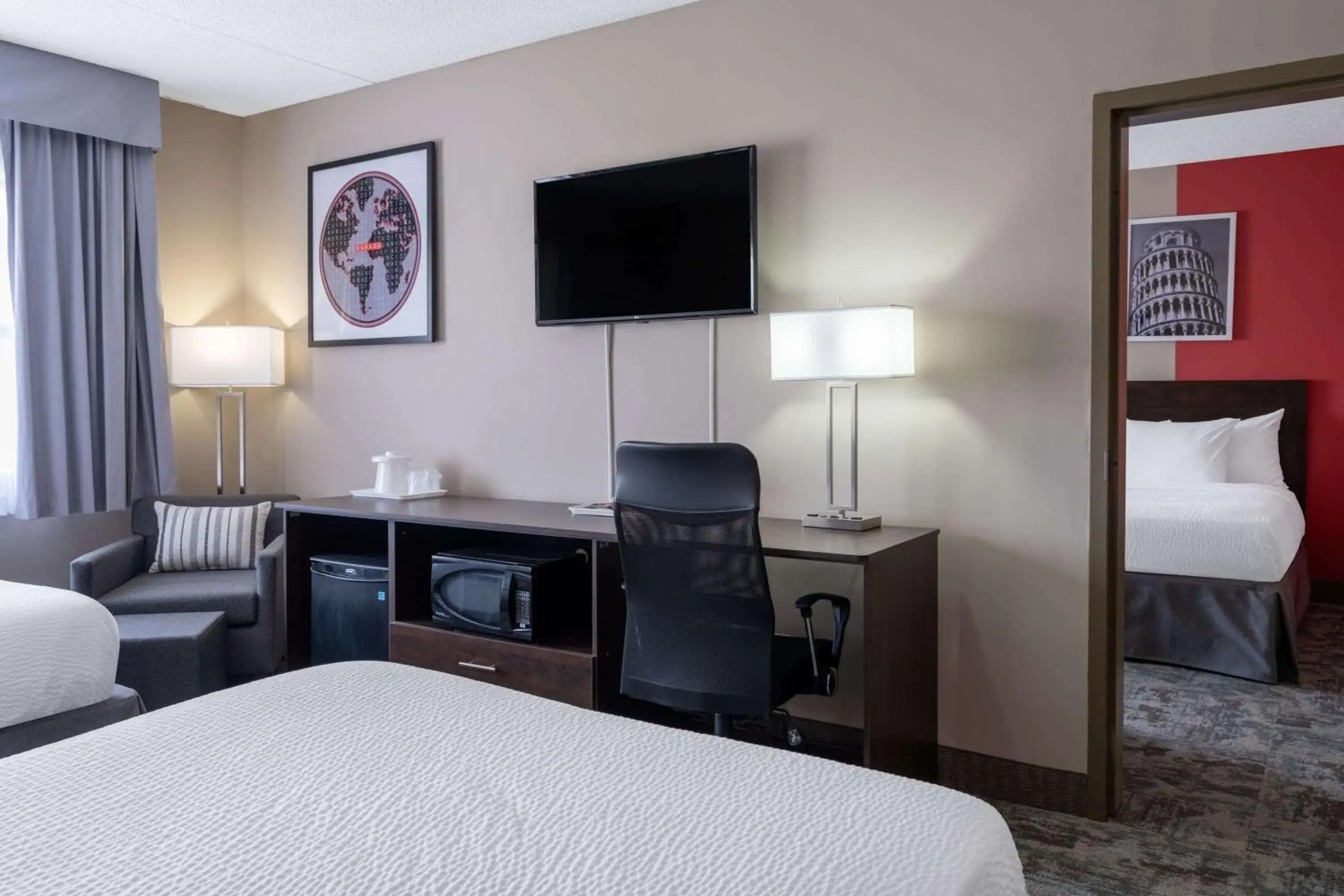 Photo of the whole room, Bed in Ramada by Wyndham Thunder Bay Airlane Hotel Photo of the whole room, Bed in Ramada by Wyndham Thunder Bay Airlane Hotel