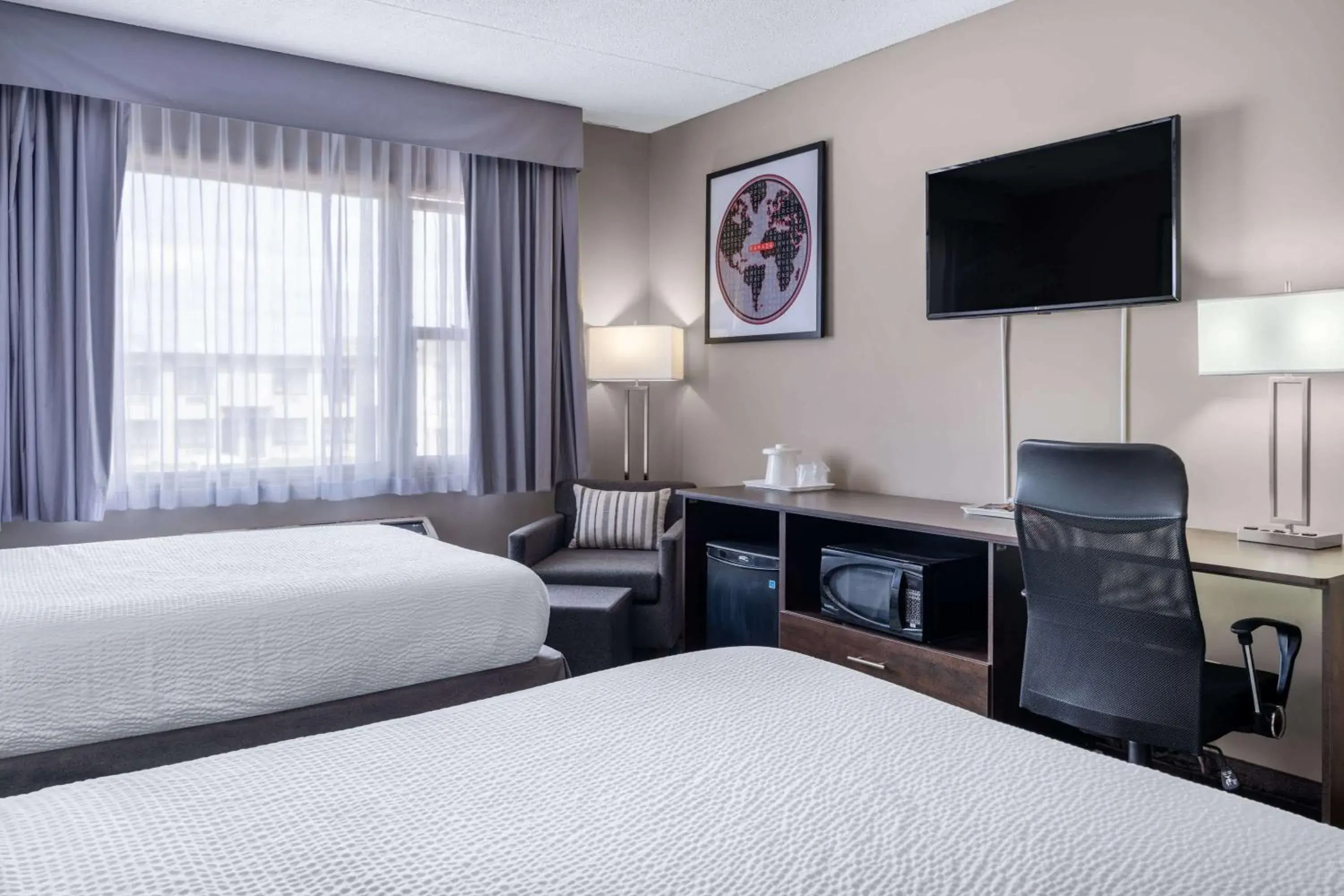Photo of the whole room, Bed in Ramada by Wyndham Thunder Bay Airlane Hotel Photo of the whole room, Bed in Ramada by Wyndham Thunder Bay Airlane Hotel