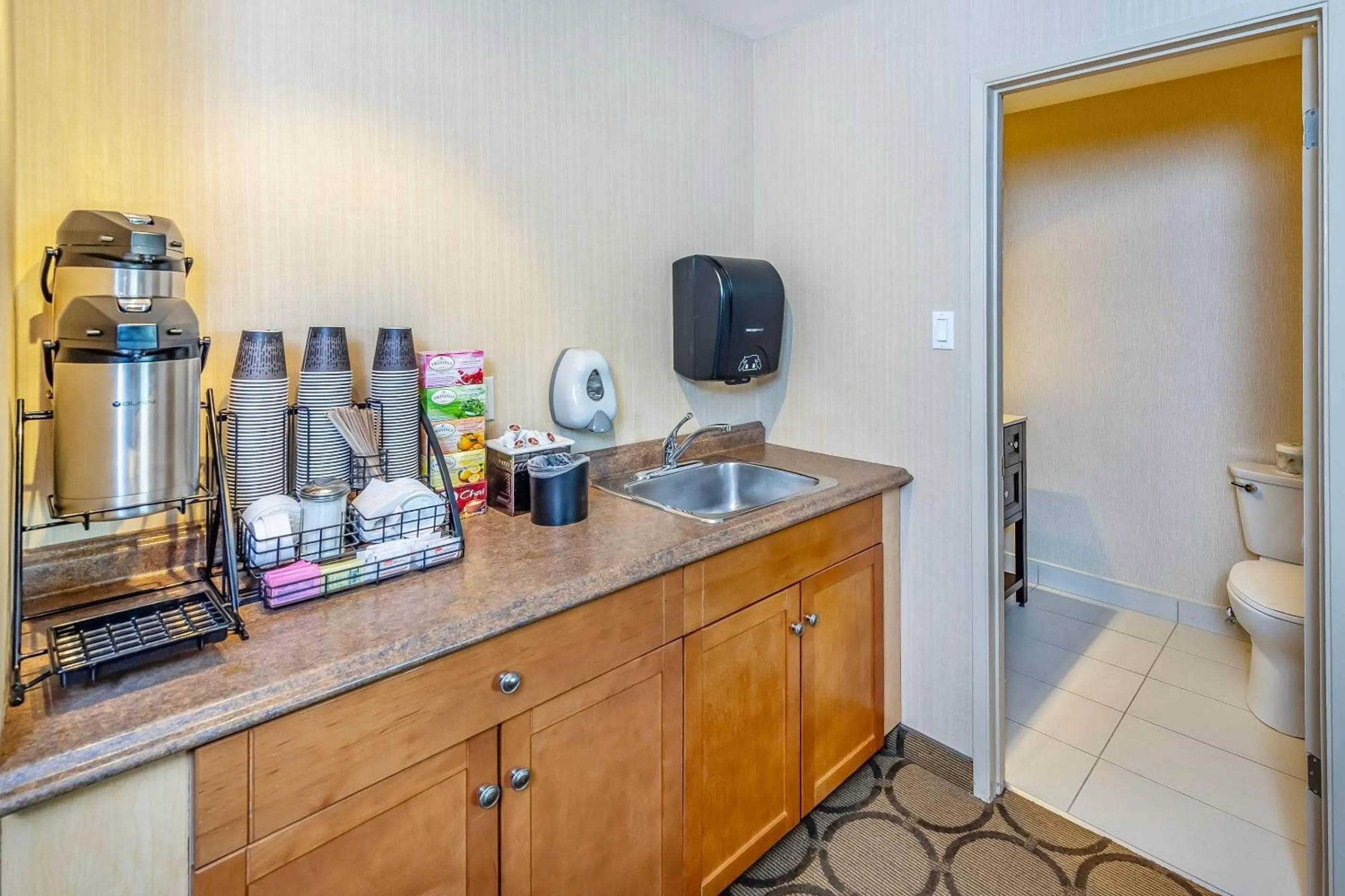 Meeting/conference room in Econo Lodge