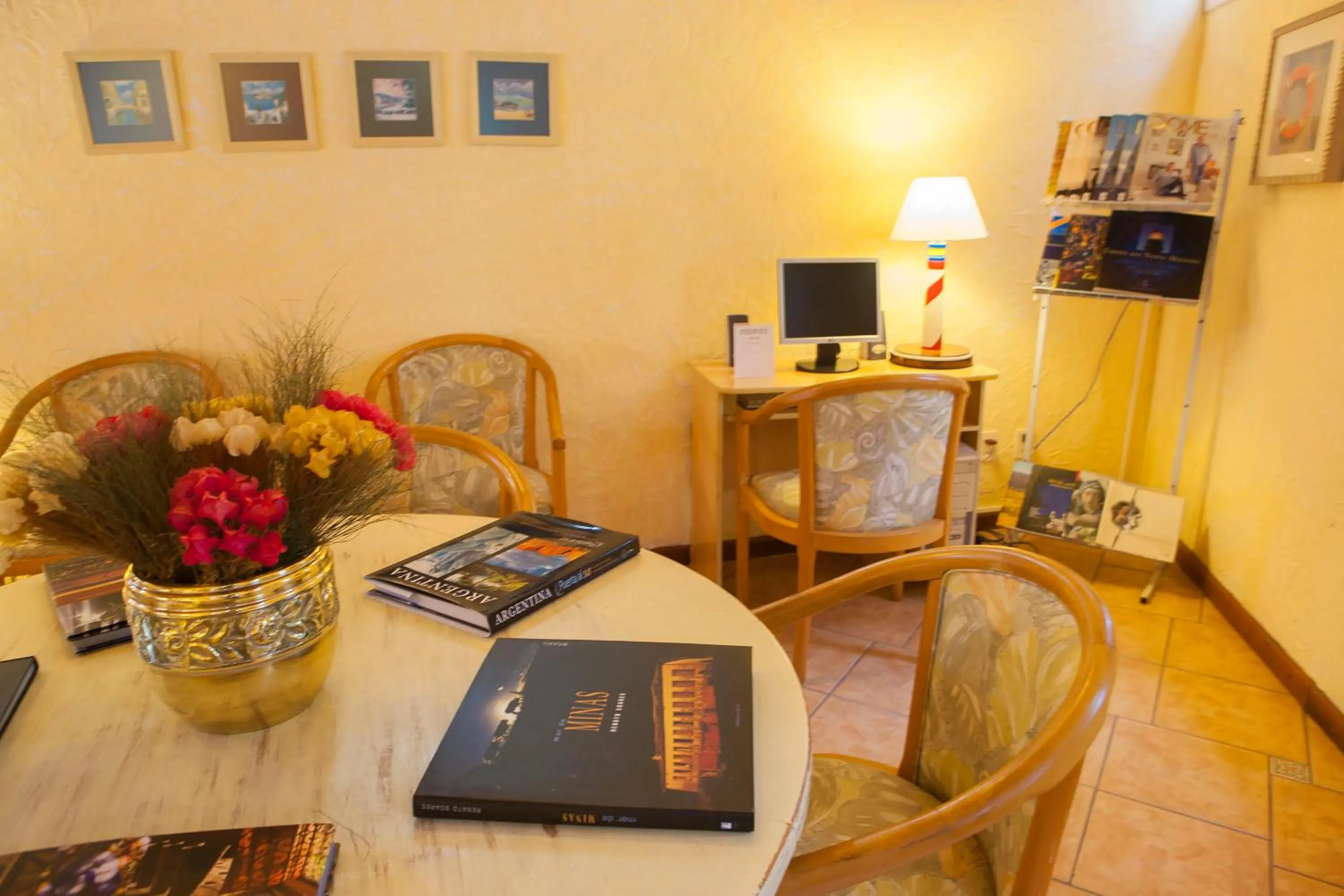 Library in Hotel Ilhasol