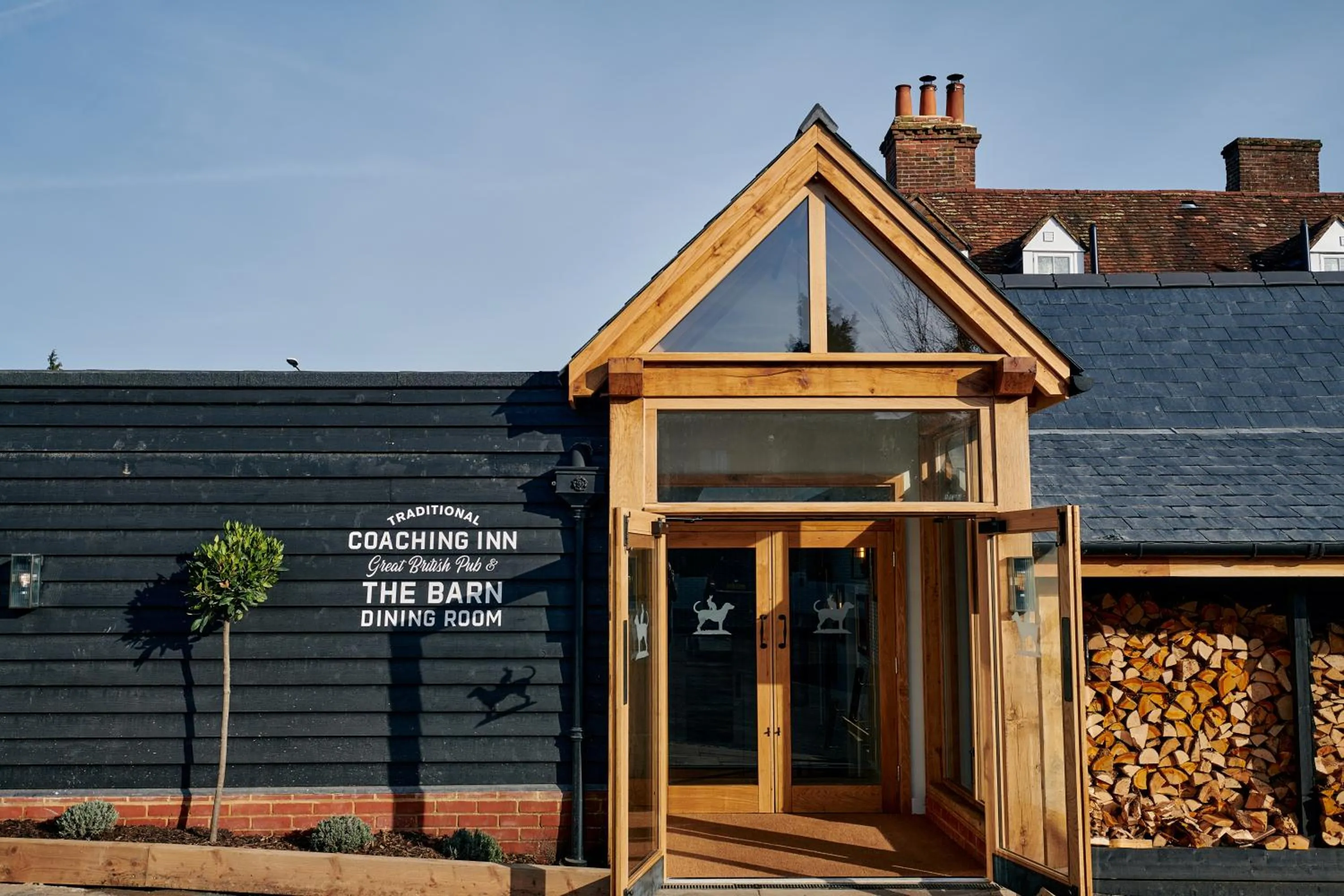 Property building in Hare and Hounds - Newbury