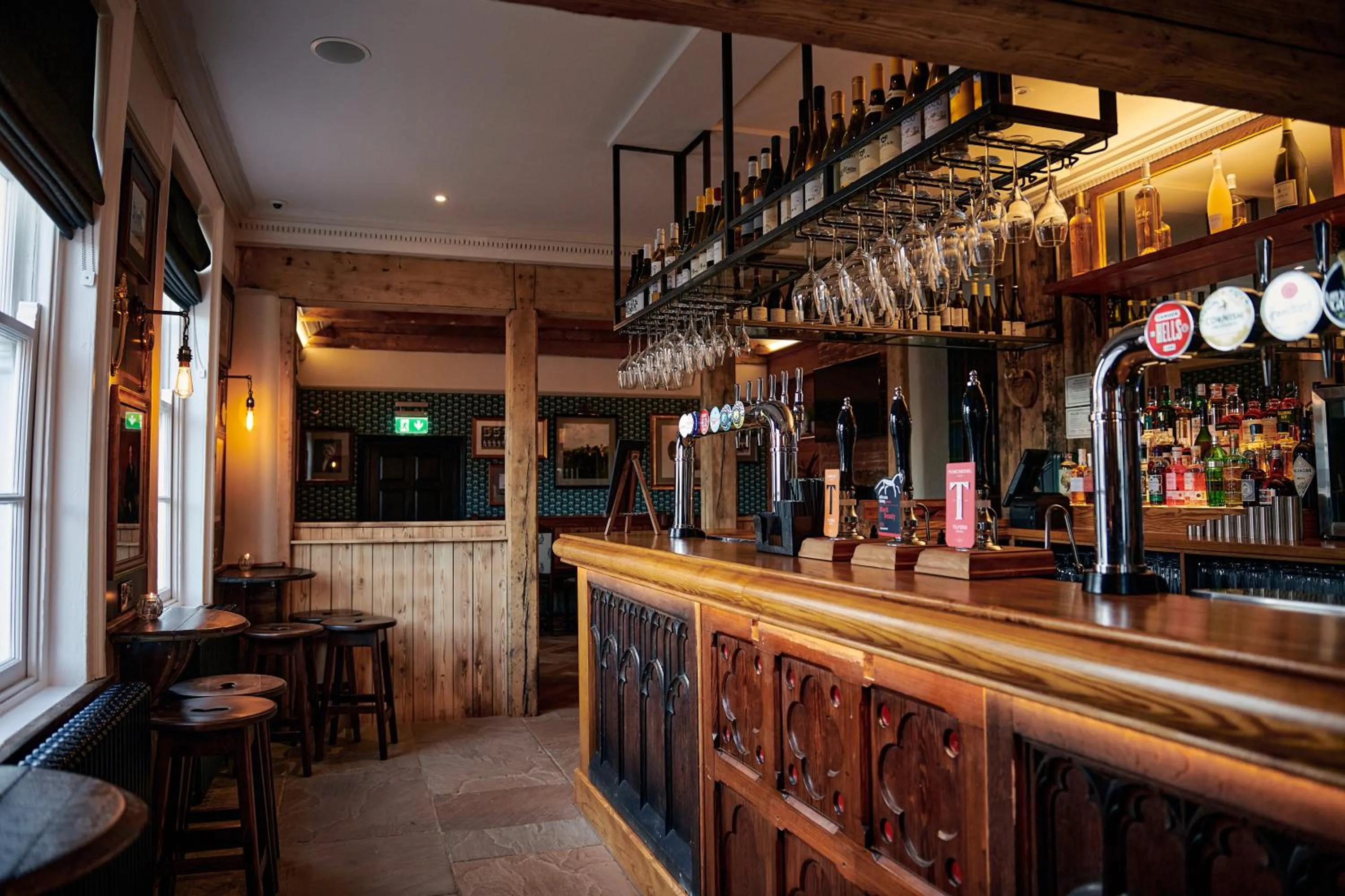 Lounge or bar in Hare and Hounds - Newbury