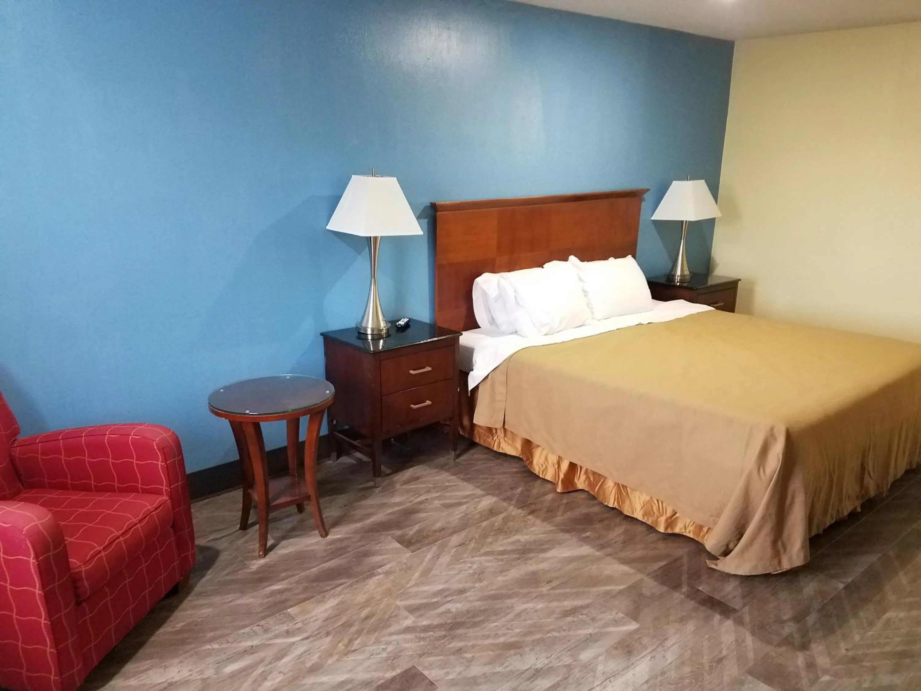 Bed in Western Inn South
