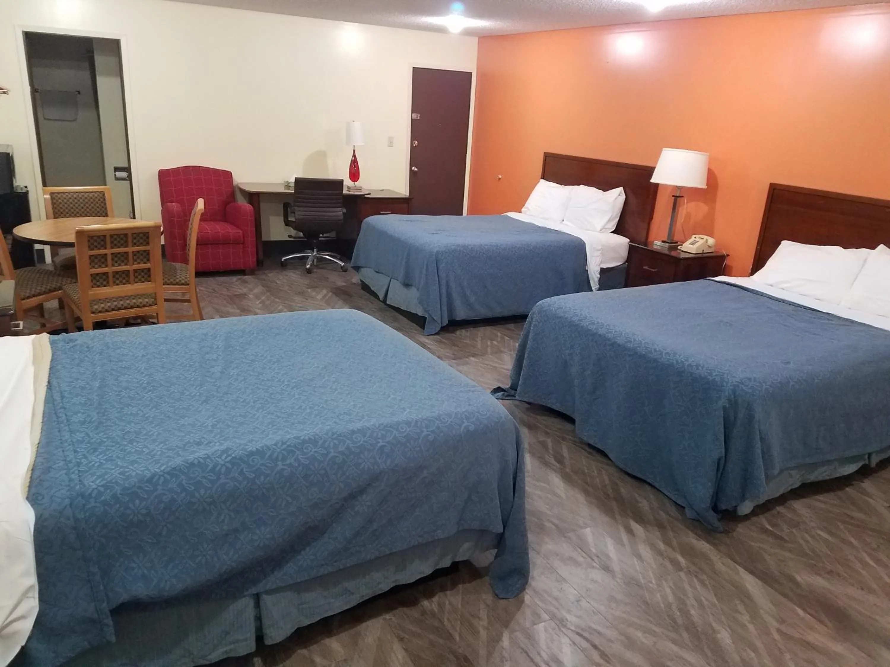 Bed in Western Inn South