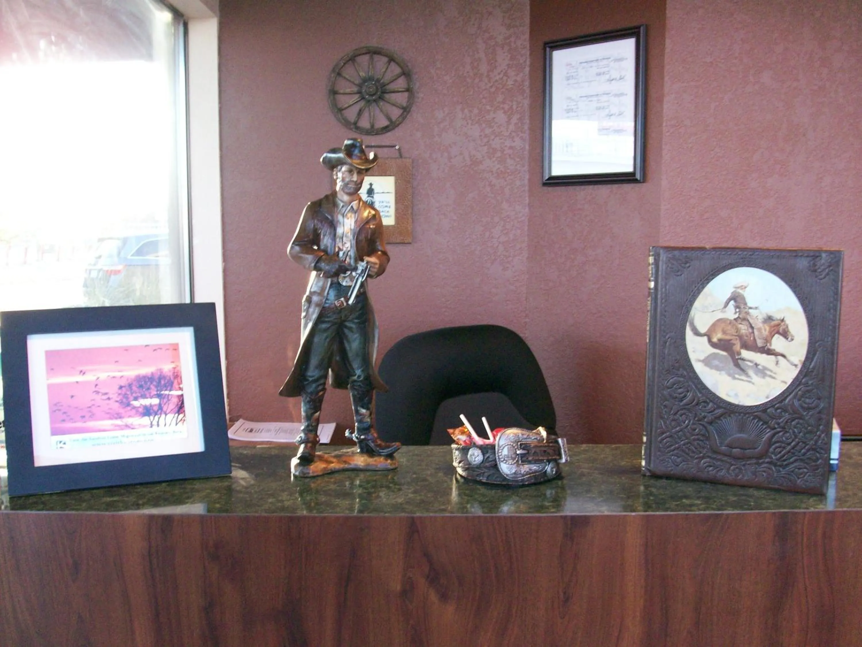 Lobby or reception in Western Inn South