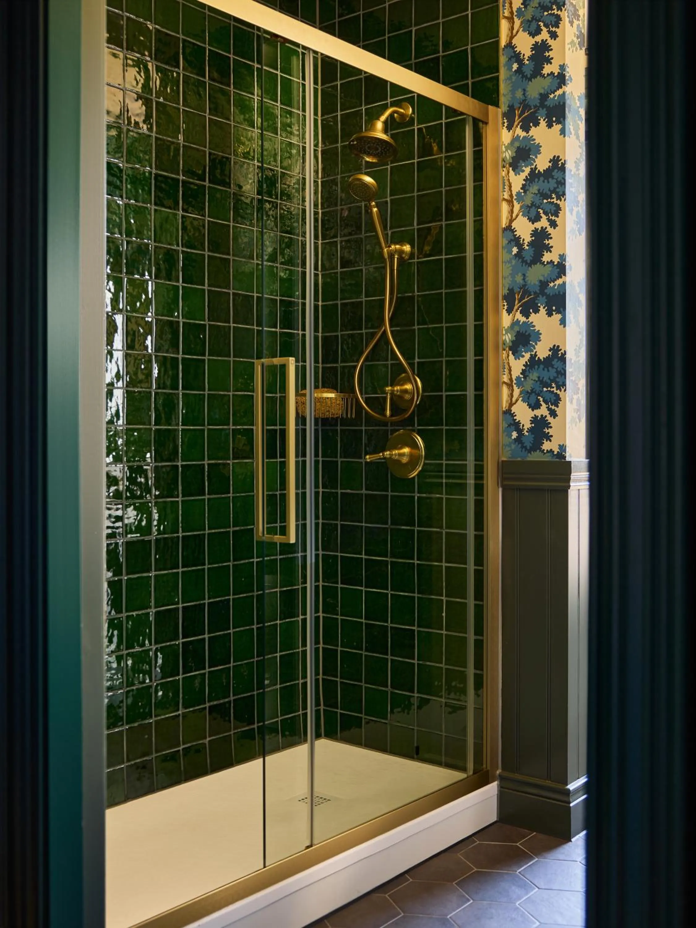 Shower in Portrush Adelphi