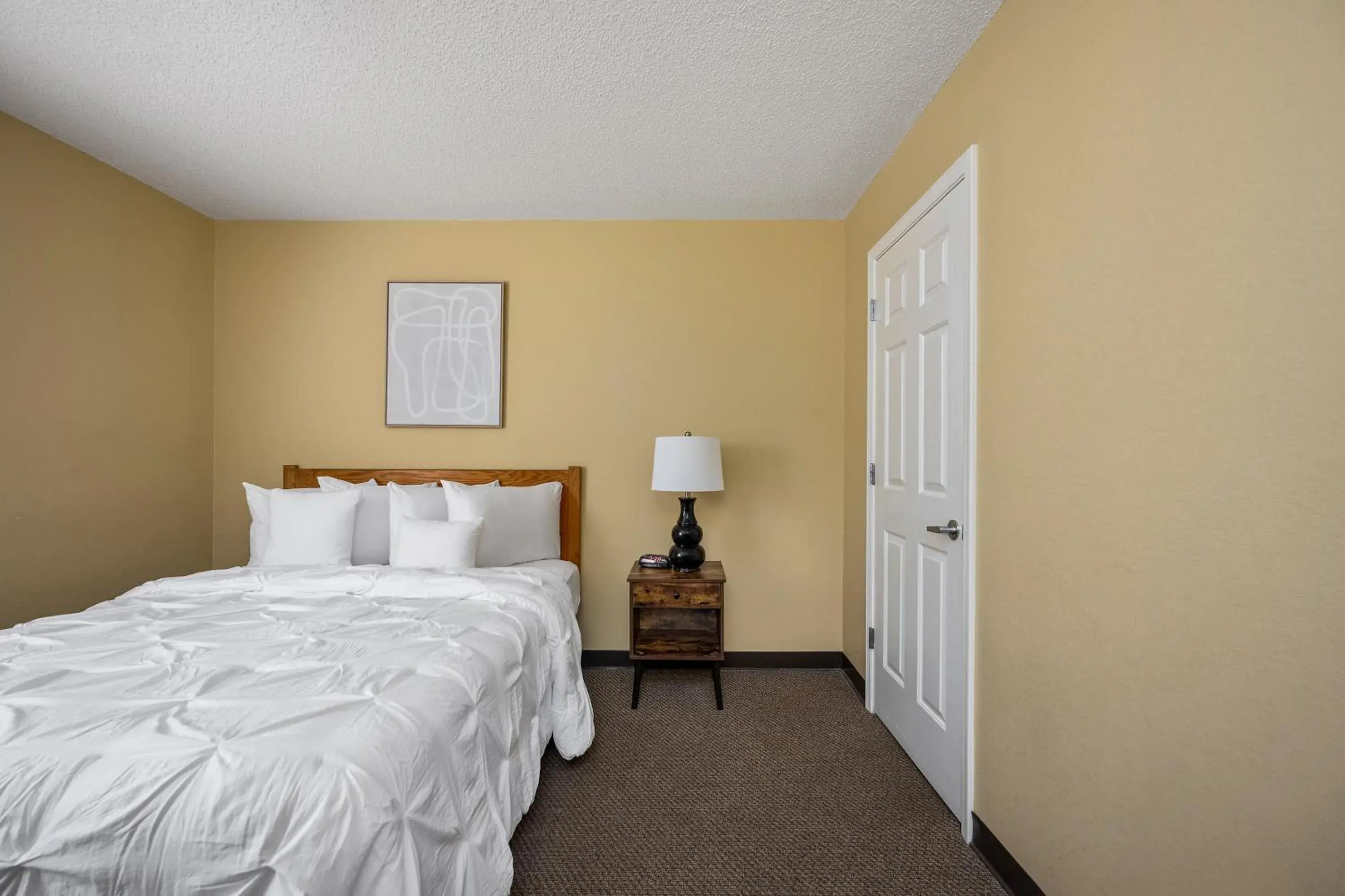 Bed in Affordable Suites Myrtle Beach Bed in Affordable Suites Myrtle Beach