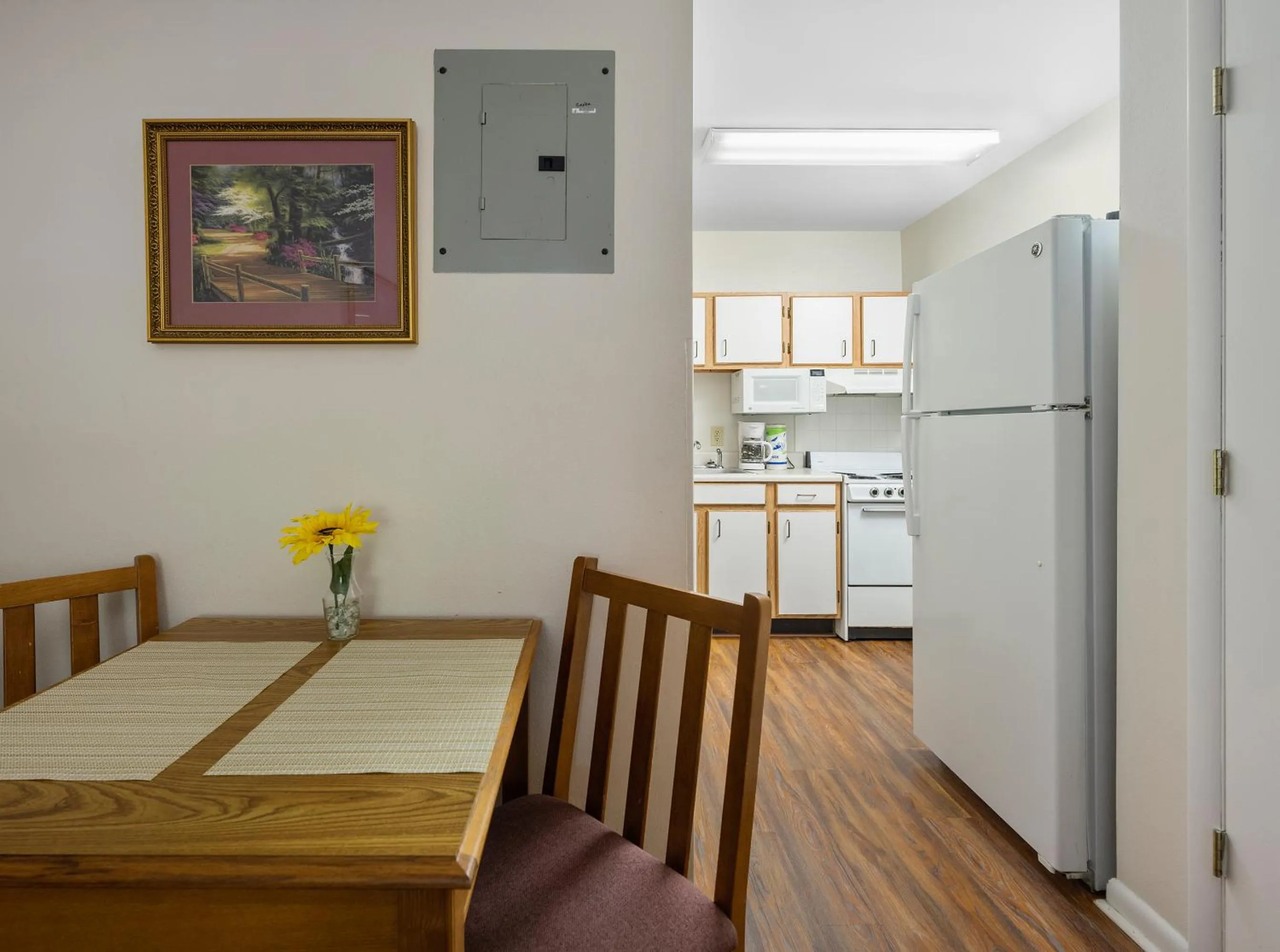 Kitchen or kitchenette in Affordable Suites Myrtle Beach