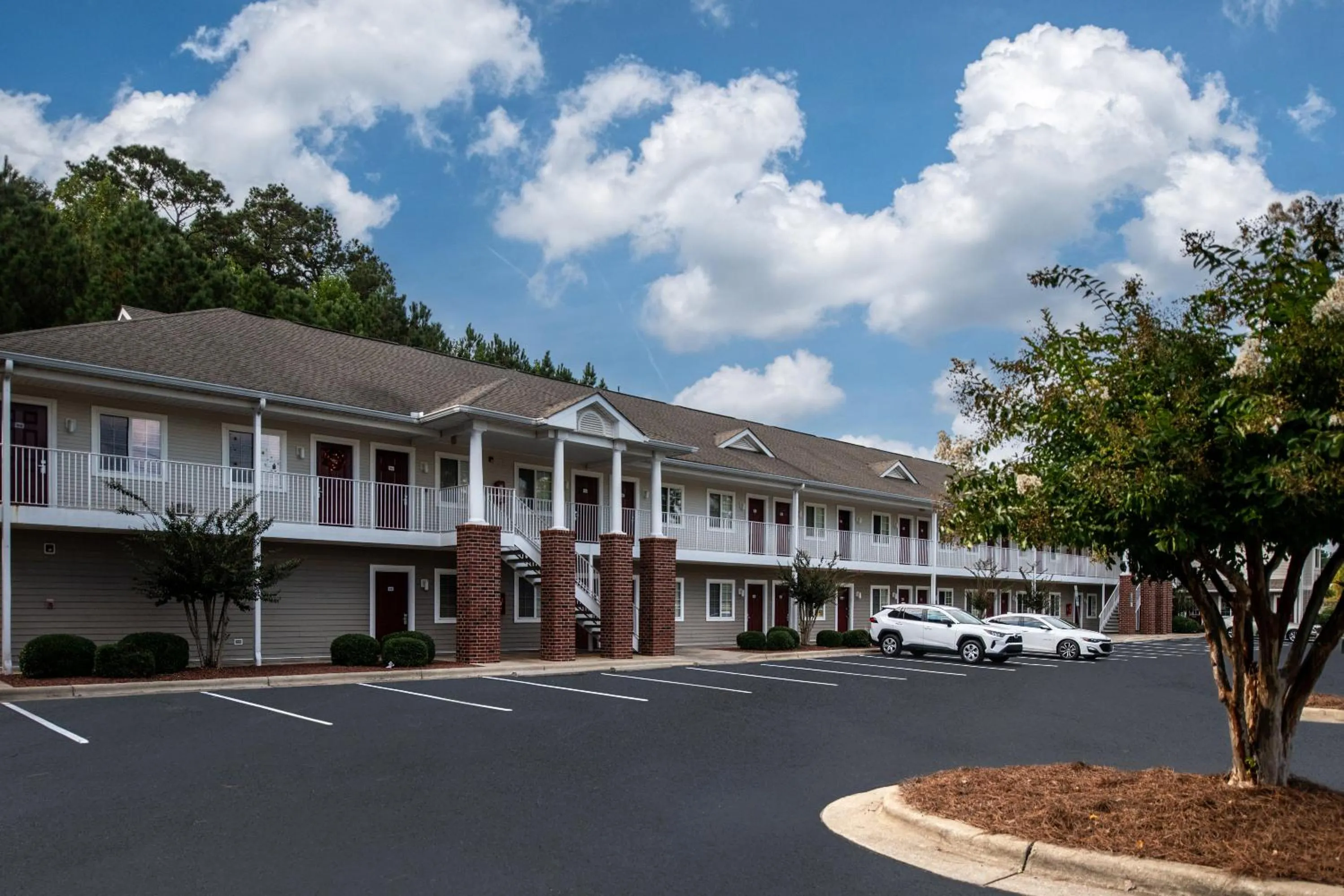 Property building in Affordable Suites Myrtle Beach