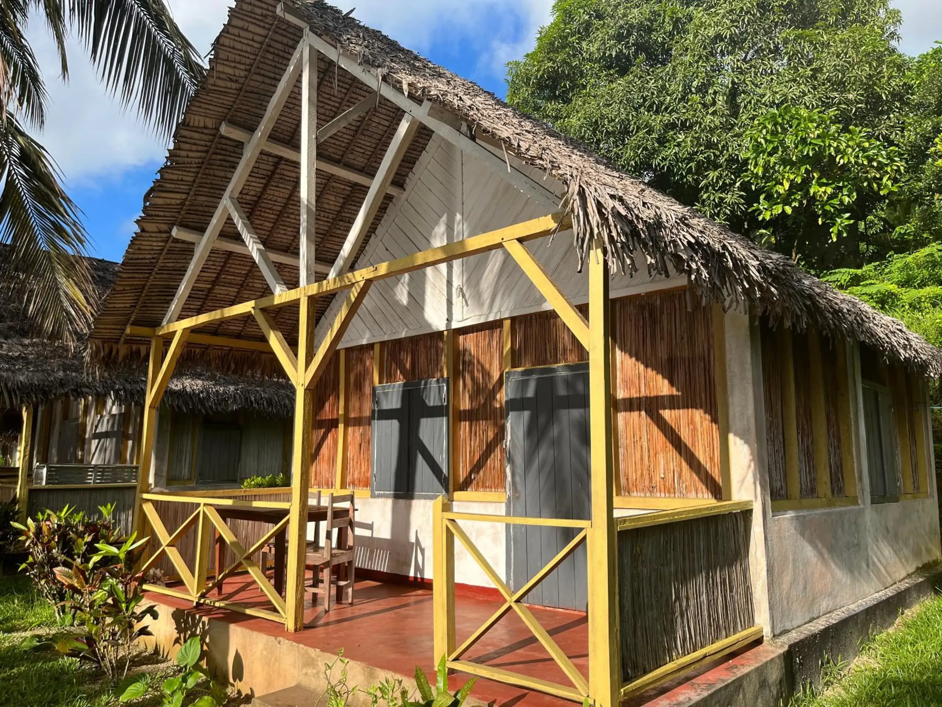 Bungalow - Beach Front in Le Rocher Bungalow - Beach Front in Le Rocher