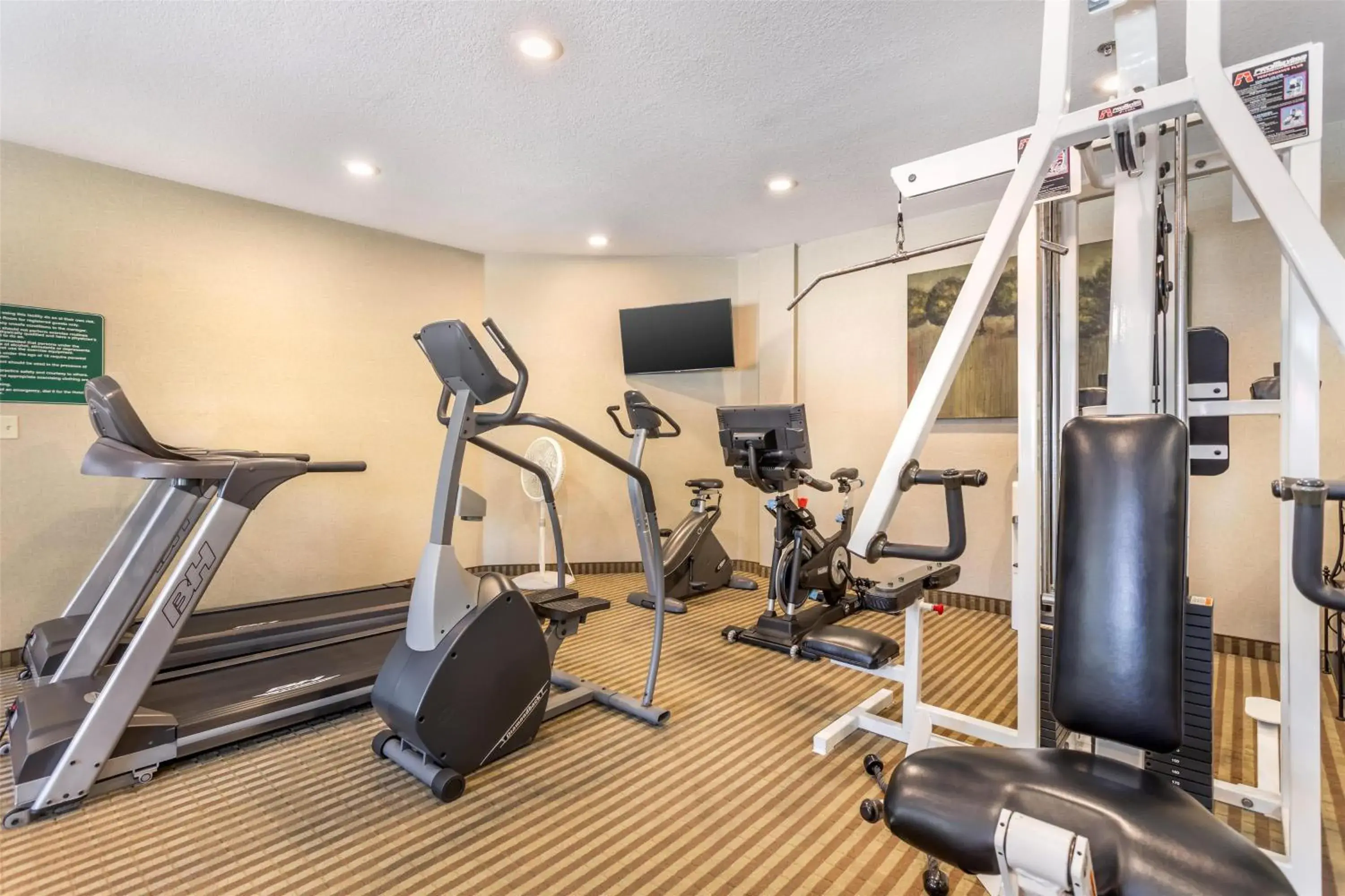 Fitness centre/facilities in Best Western Plus Valdosta Hotel & Suites Fitness centre/facilities in Best Western Plus Valdosta Hotel & Suites