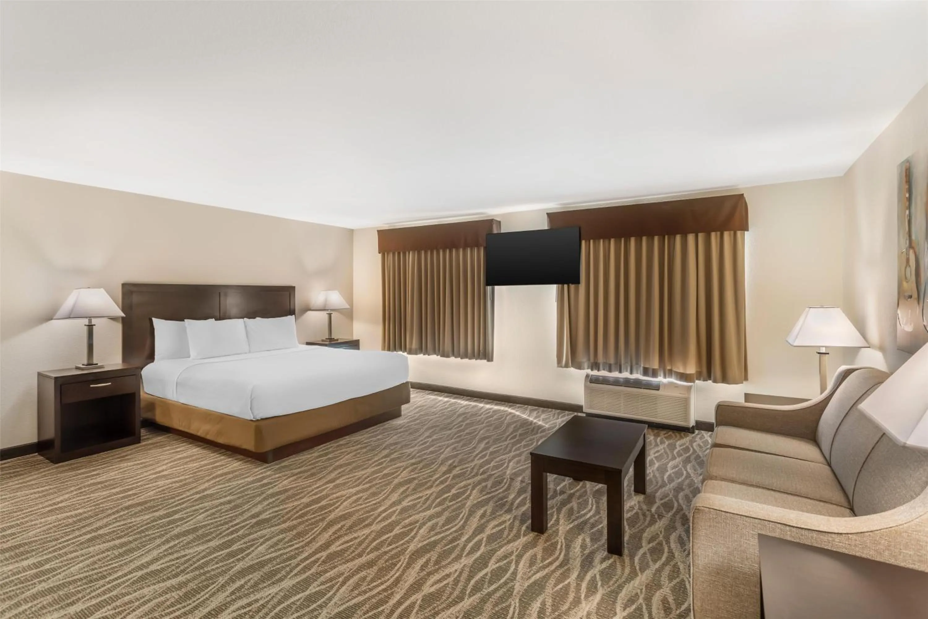 Bedroom, Bed in Best Western Plus Valdosta Hotel & Suites