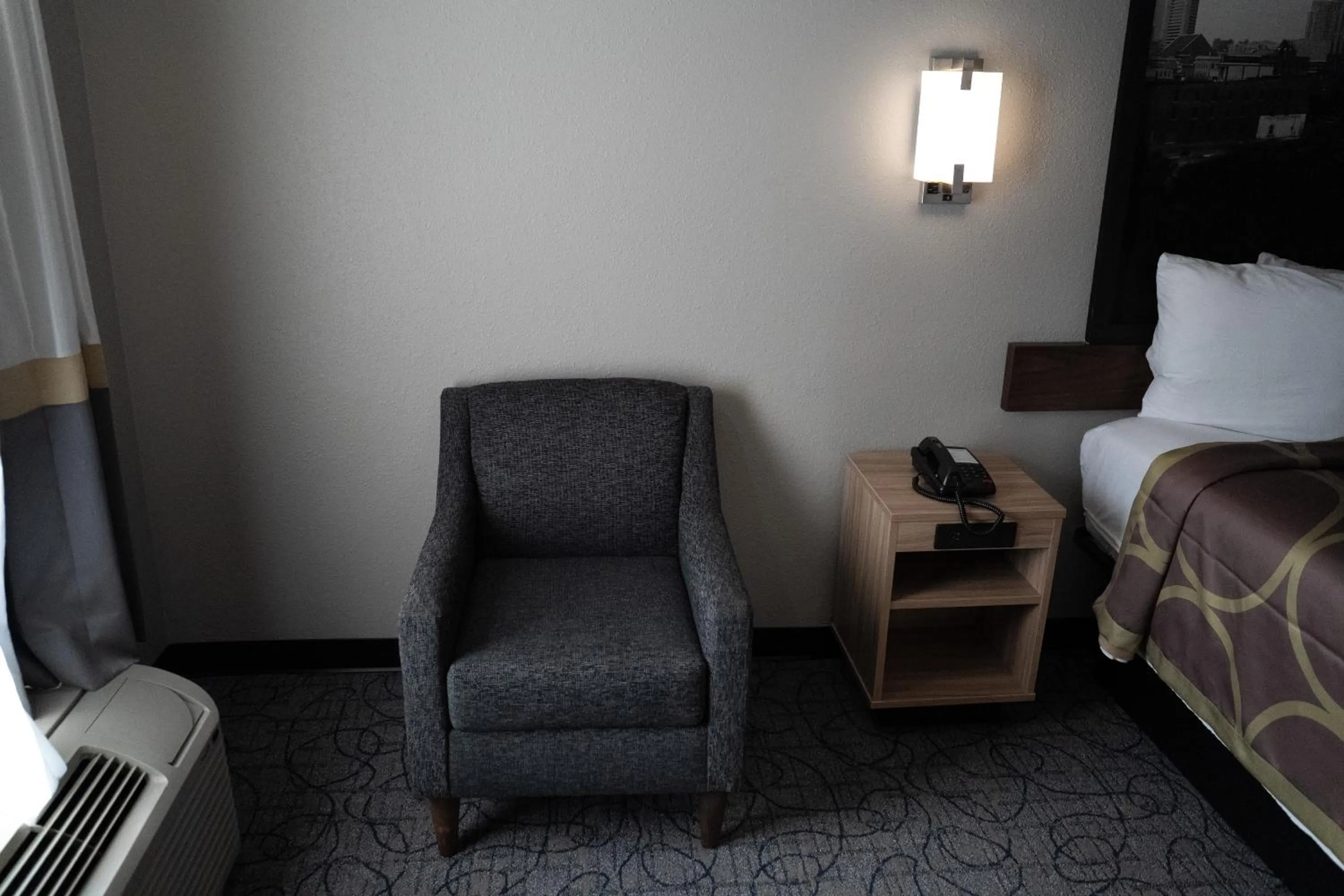 Bed in Super 8 by Wyndham Antioch/Nashville South East