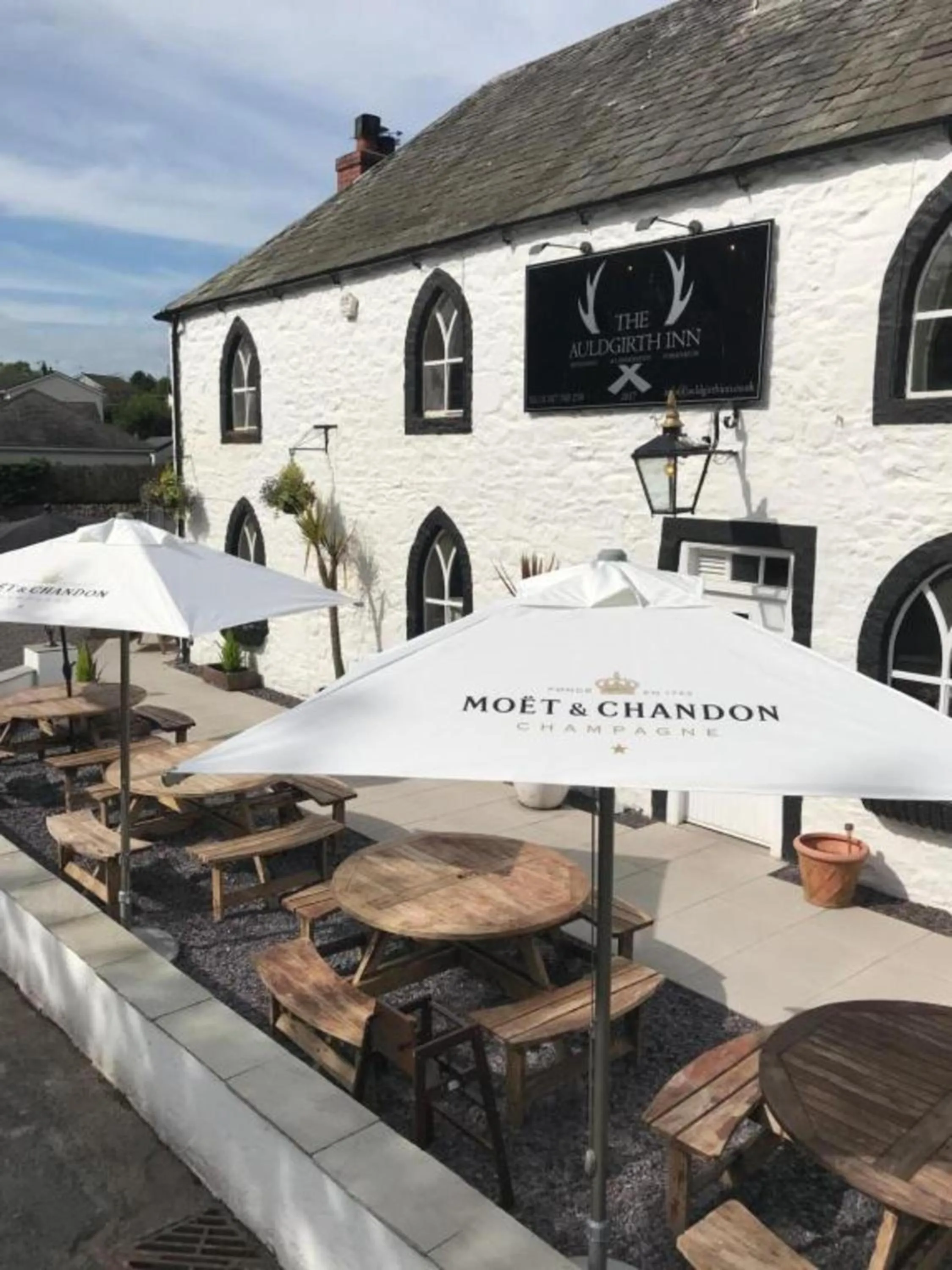 Property building in Auldgirth Inn