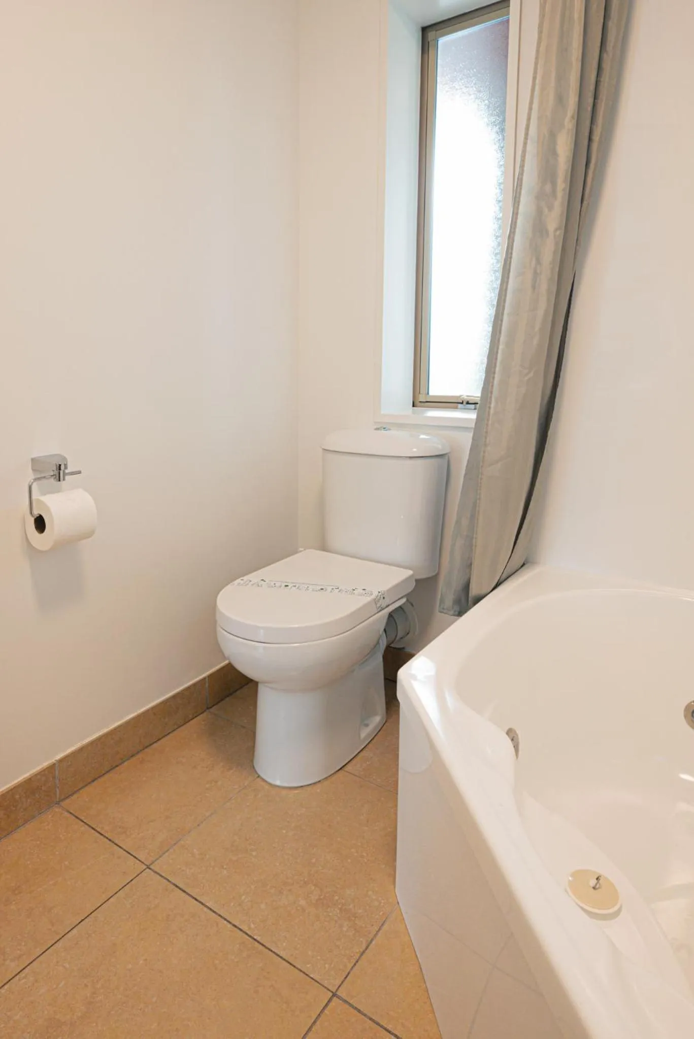 Toilet in Tussock Peak Lodge