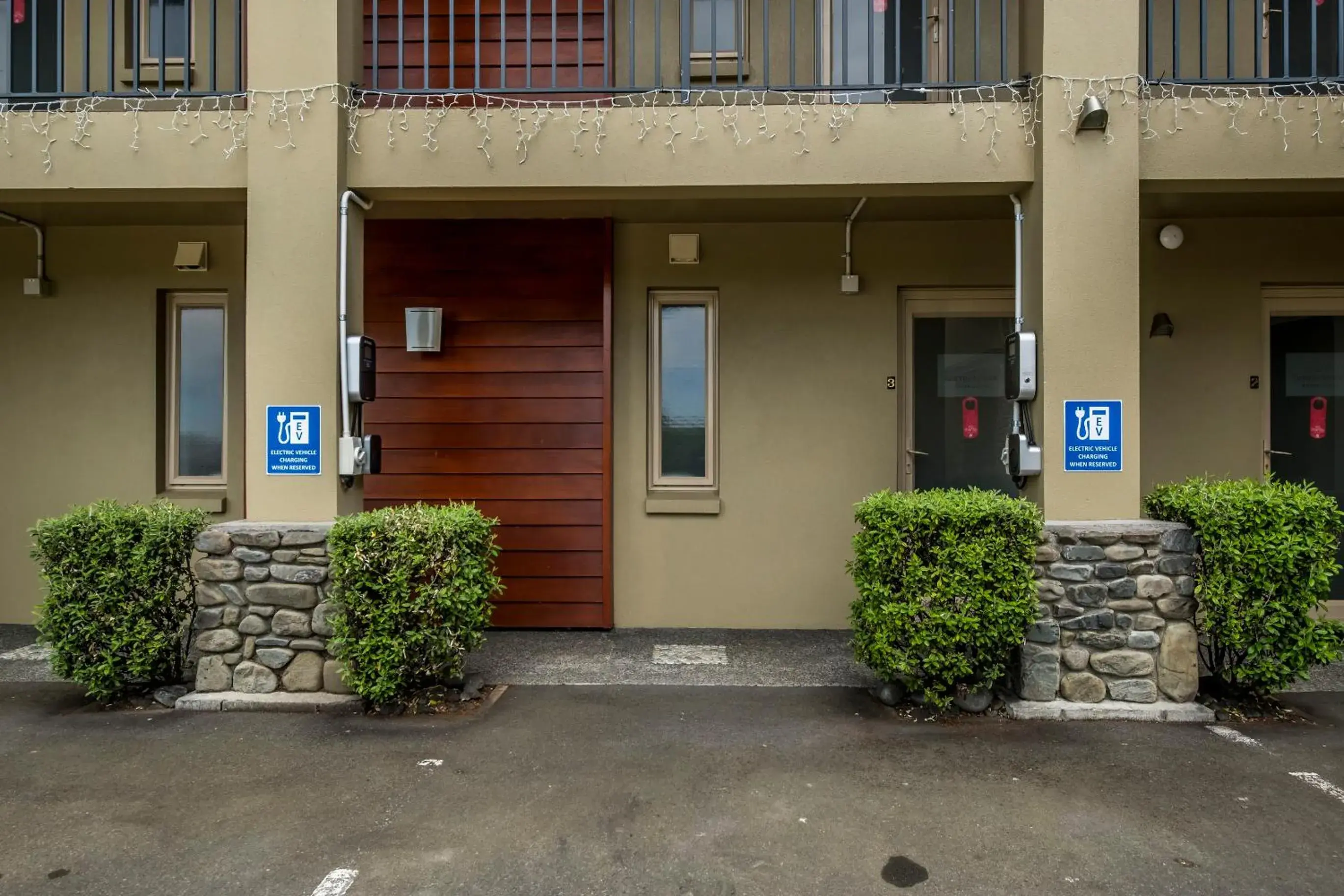 Property building in Tussock Peak Lodge Property building in Tussock Peak Lodge