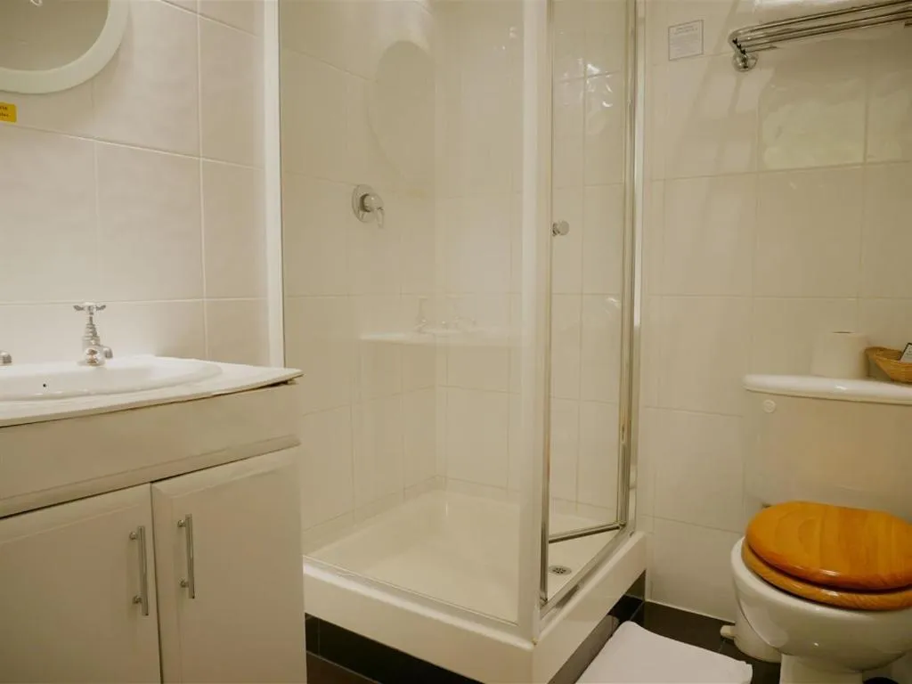 Bathroom in The Gresham Hotel