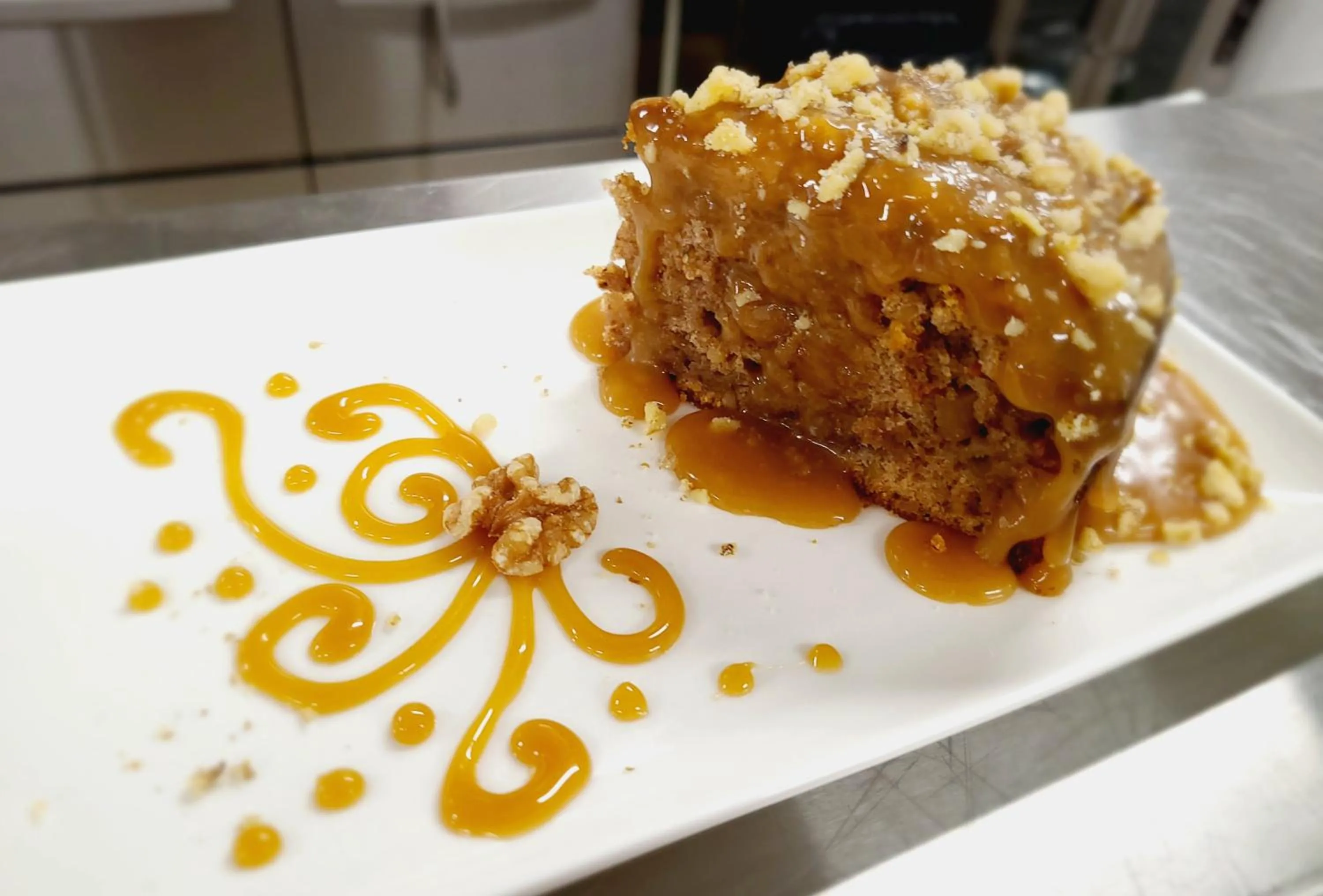 Restaurant/places to eat in Executive House Suites Hotel & Conference Centre