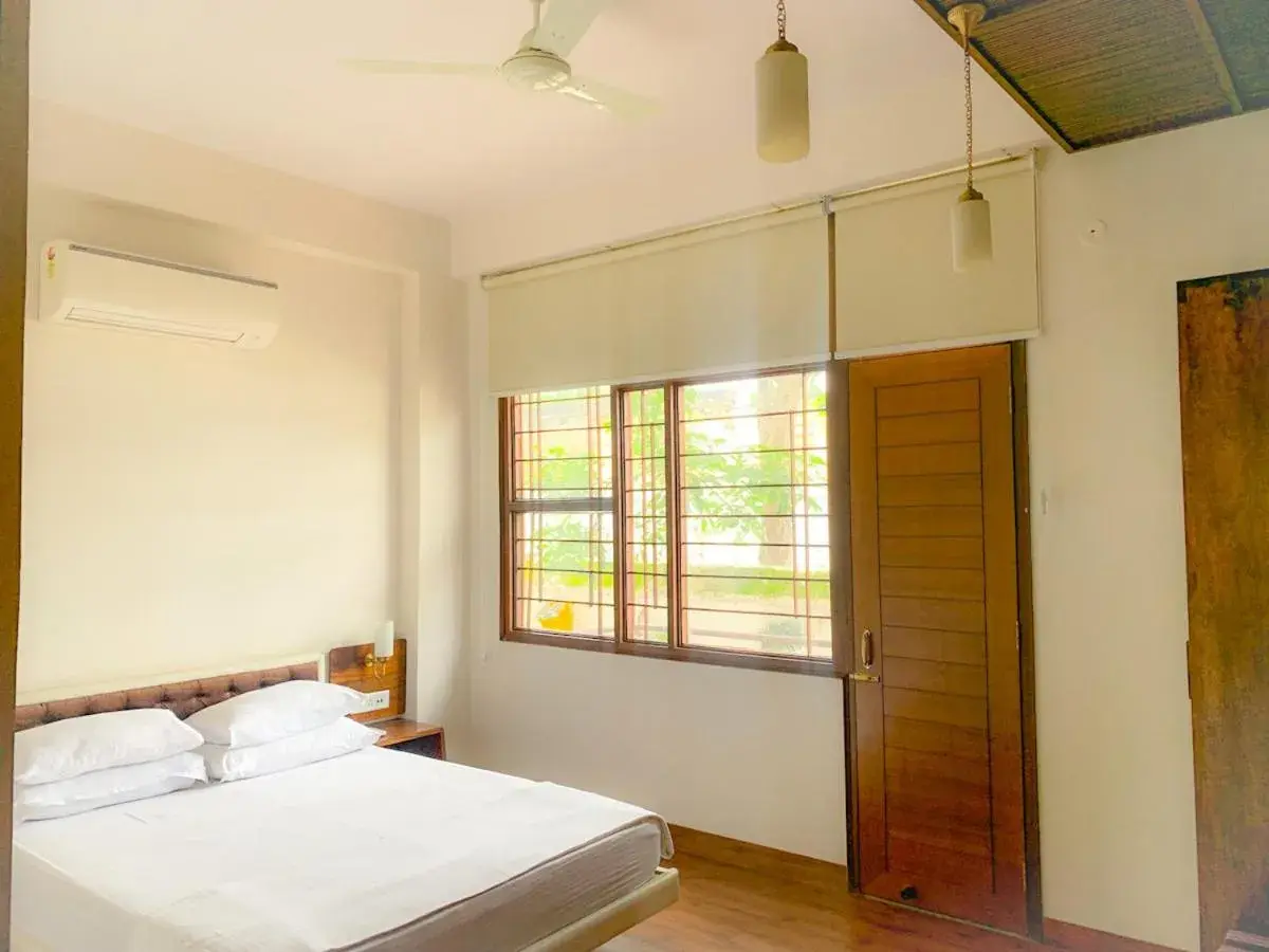 Deluxe Double Room in Bhola Bhawan Bed and Breakfast Deluxe Double Room in Bhola Bhawan Bed and Breakfast