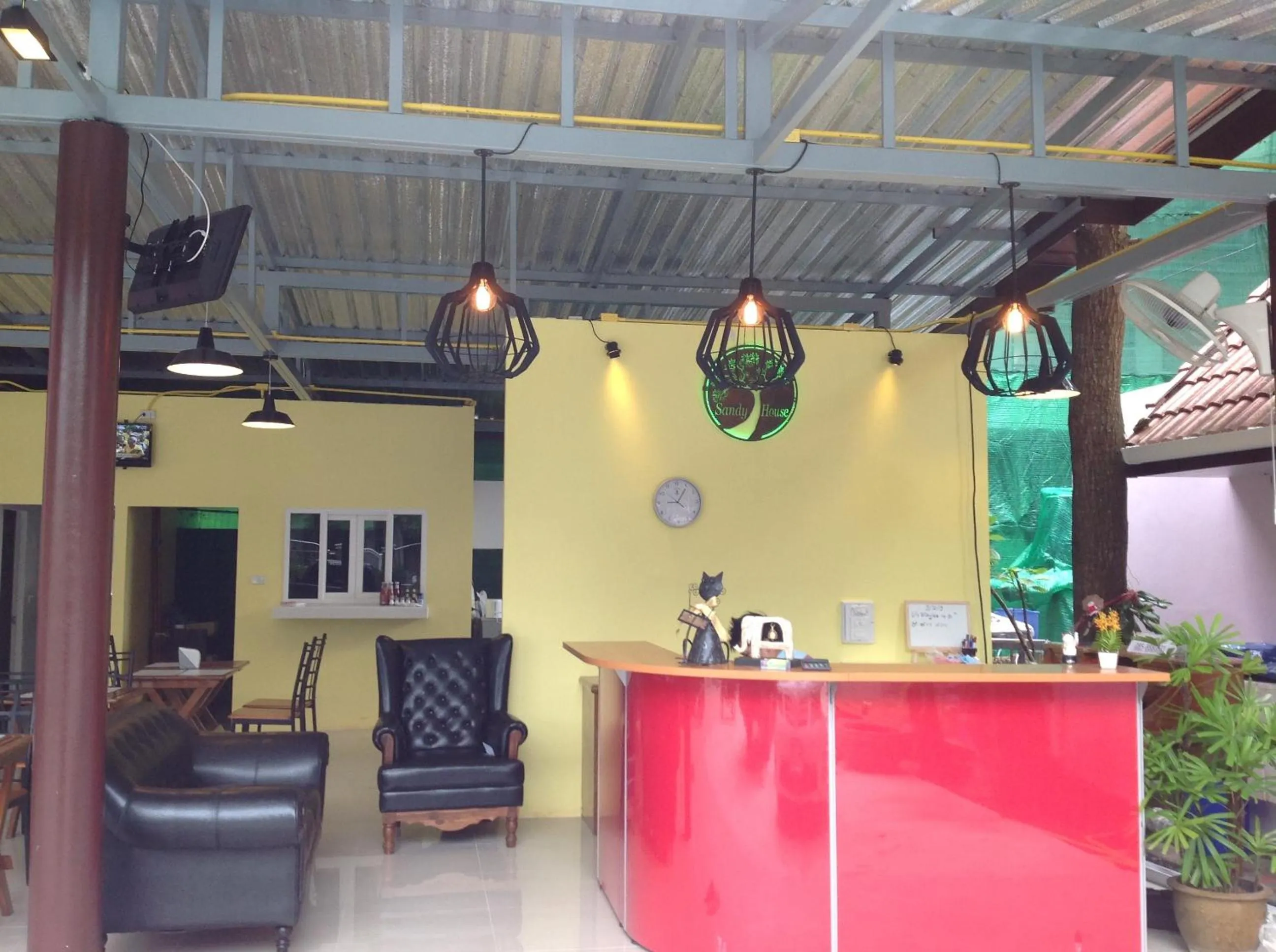Lobby or reception in Sandy House Rawai