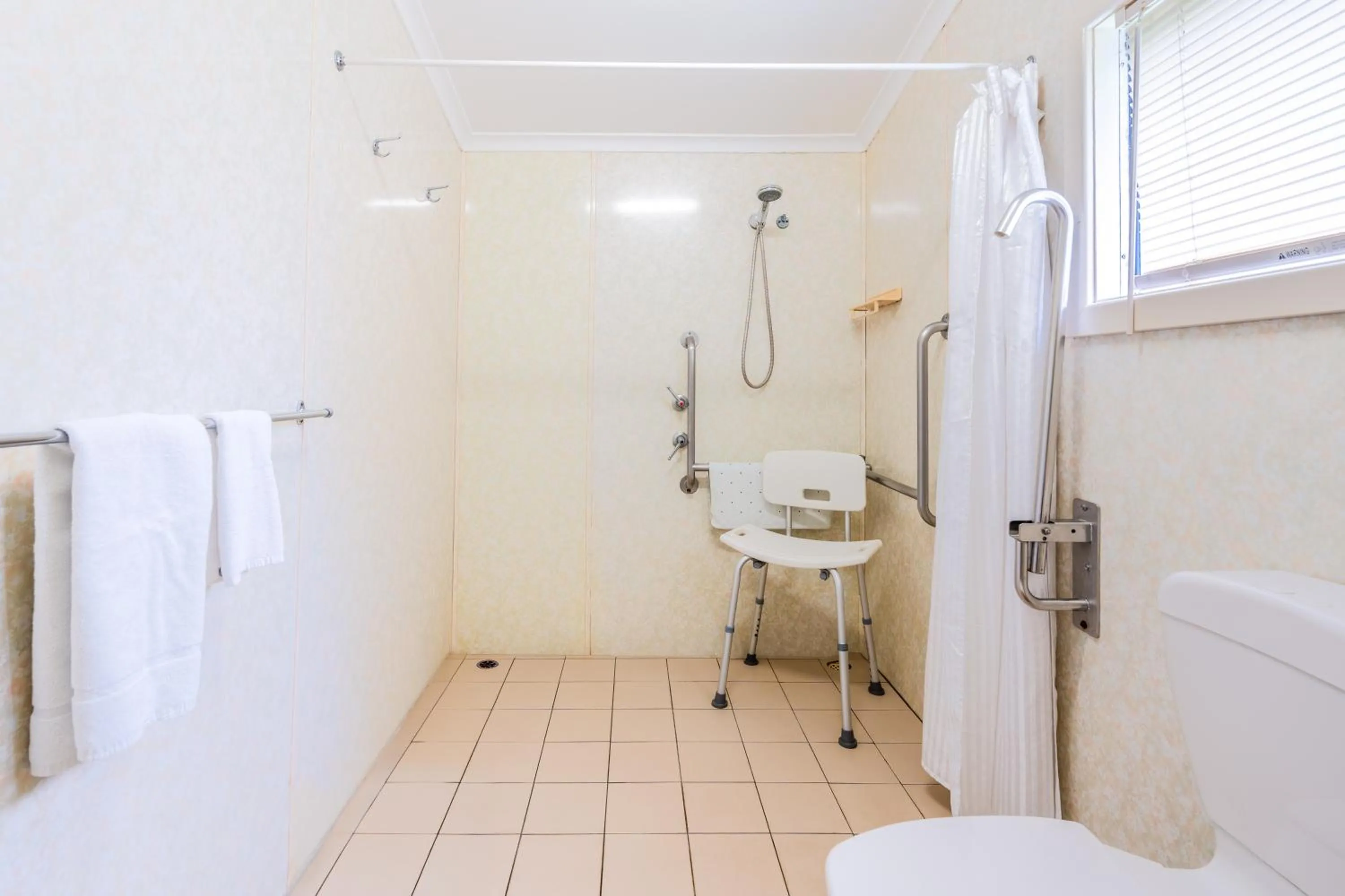Shower in Tasman Holiday Parks - Albany