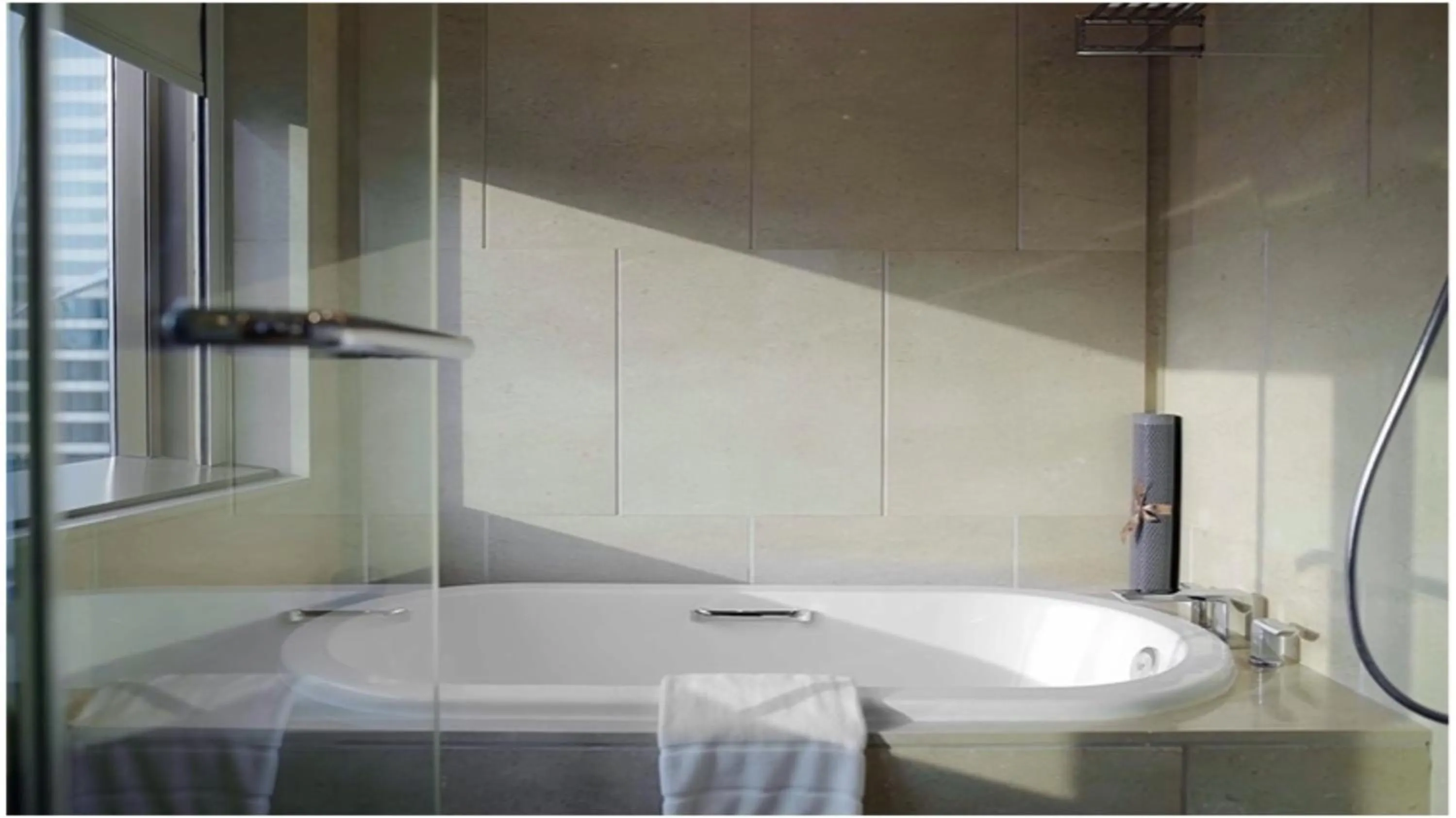 Bath in The Okura Prestige Bangkok