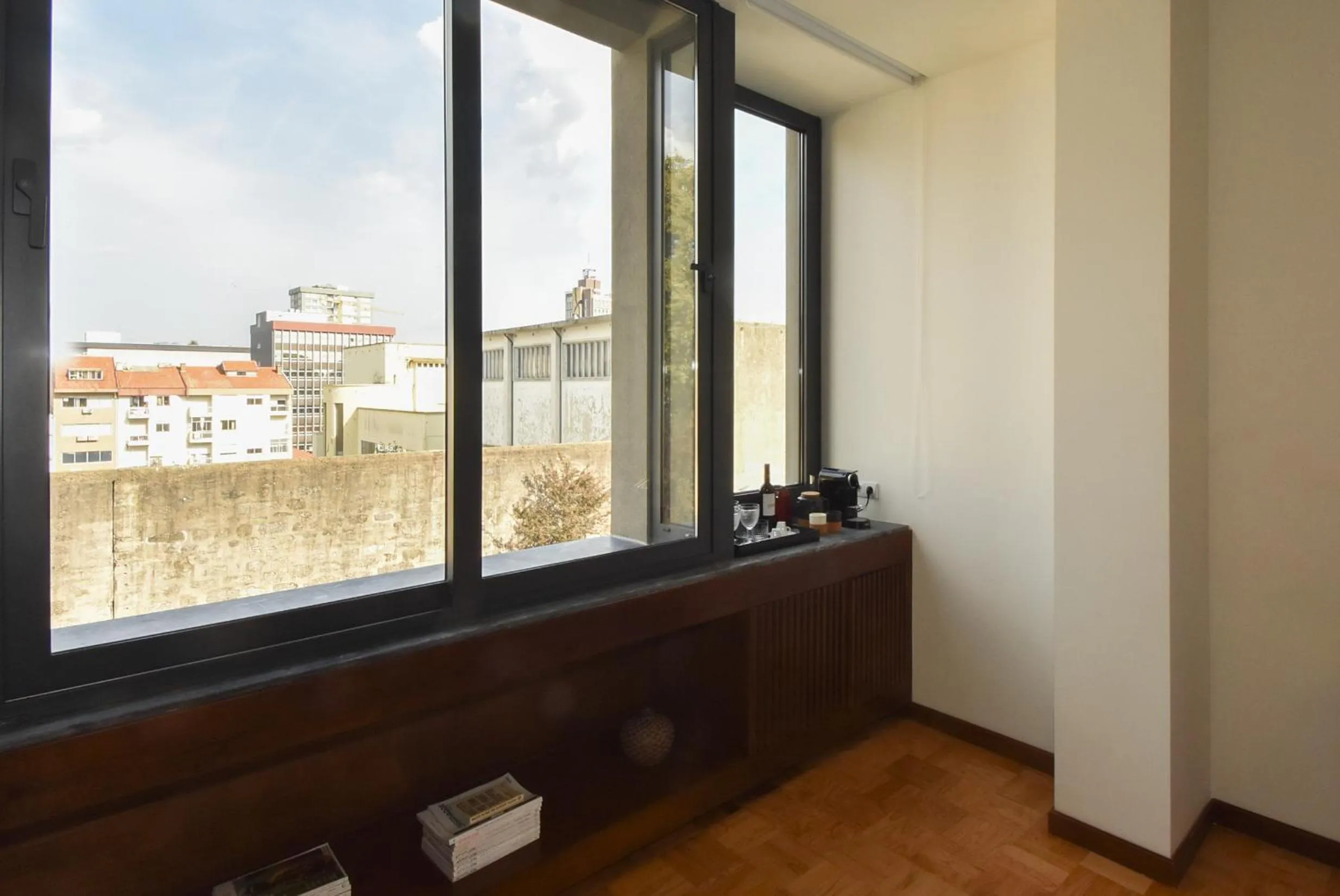 Coffee/tea facilities in Republica 157 Guest House