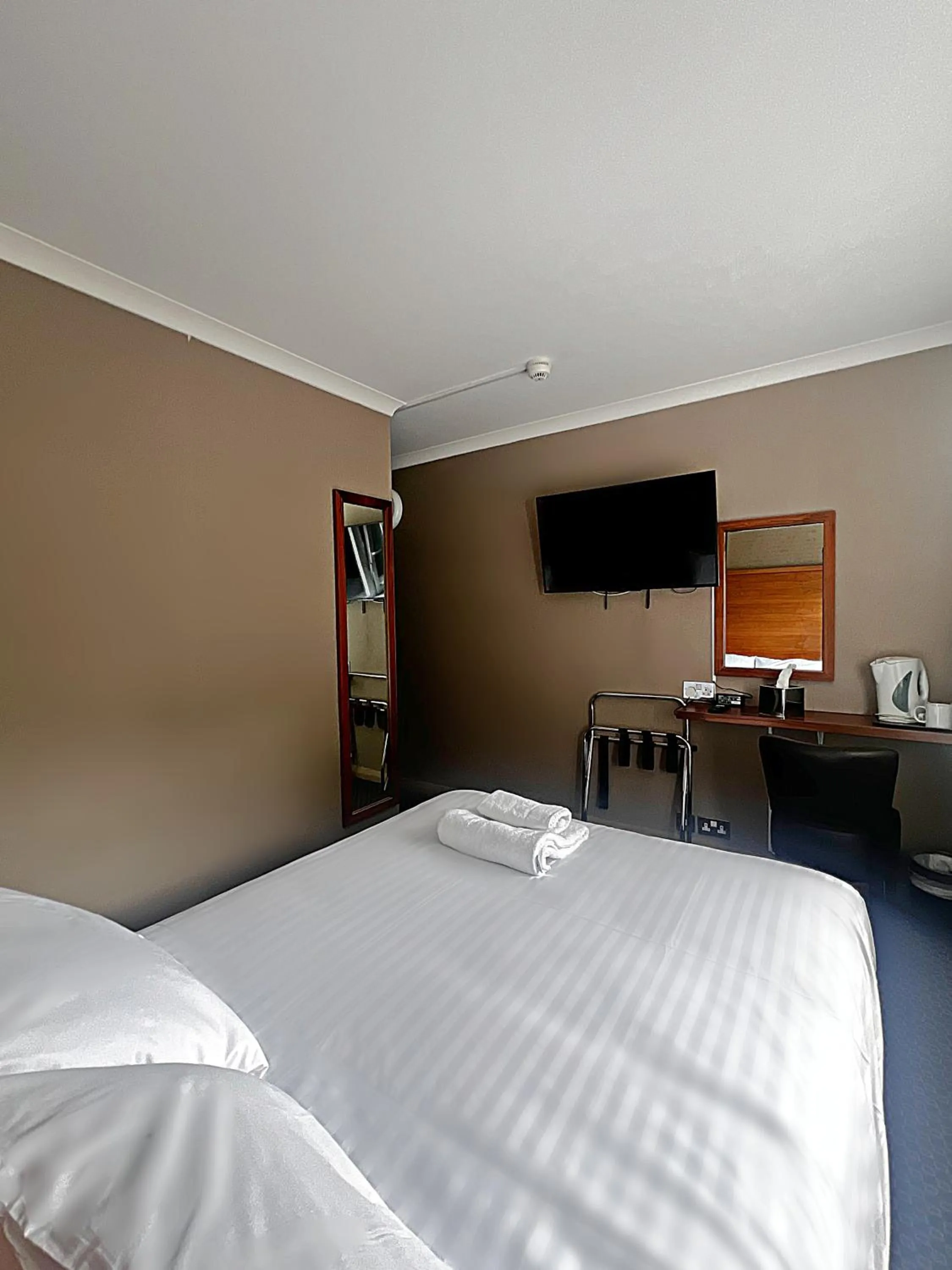 Bedroom, Bed in Park Hotel