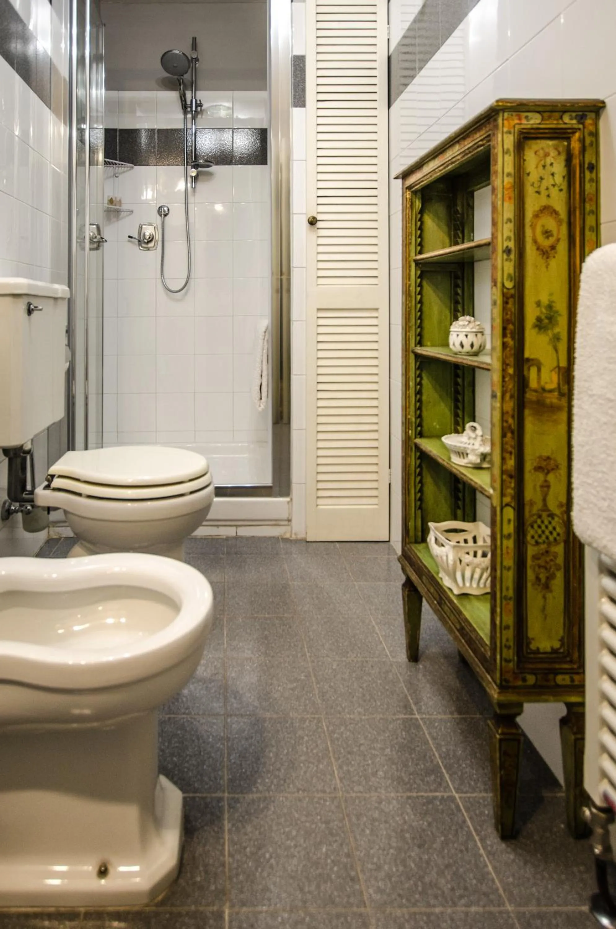 Shower in Villa La Piccioncina Firenze