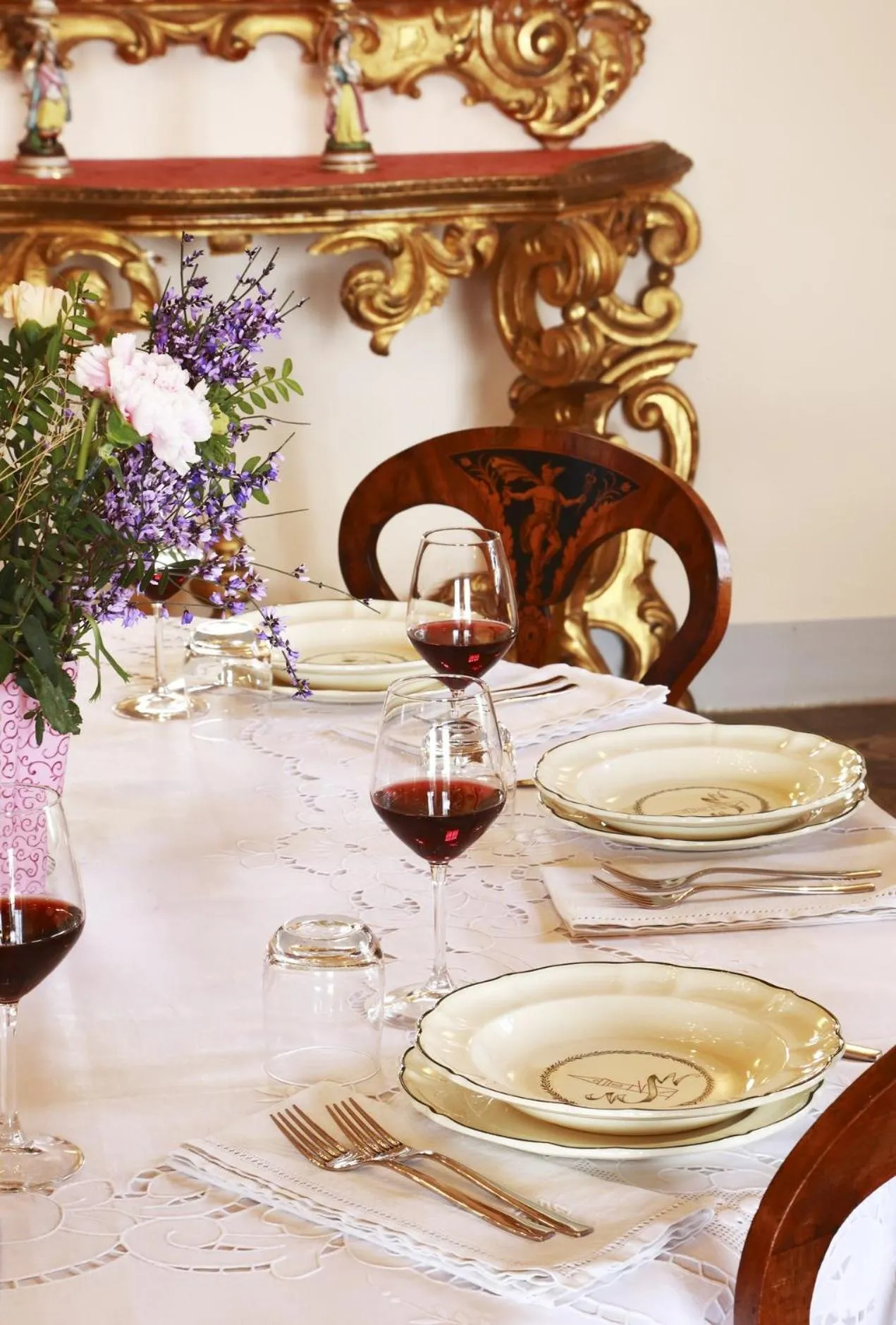 Dining area in Villa La Piccioncina Firenze