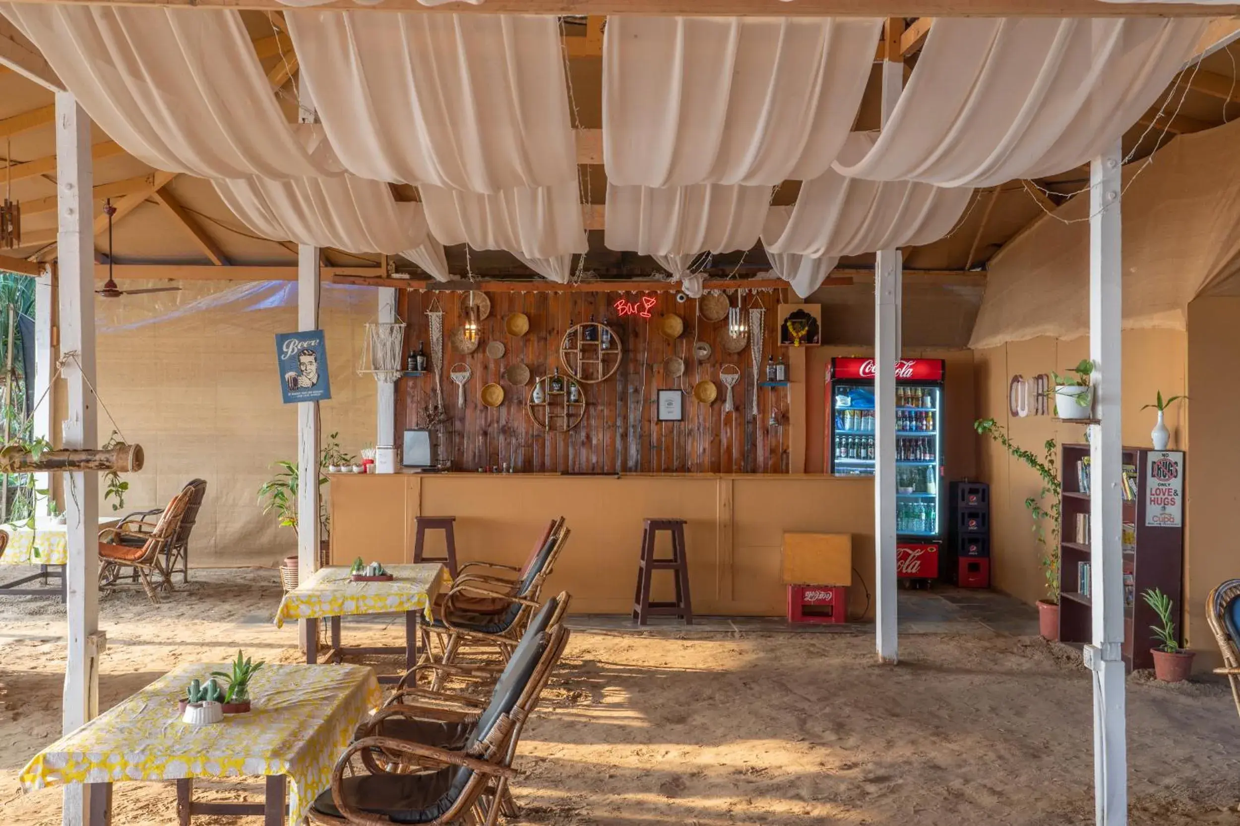 Restaurant/places to eat in Cuba Patnem Restaurant/places to eat in Cuba Patnem