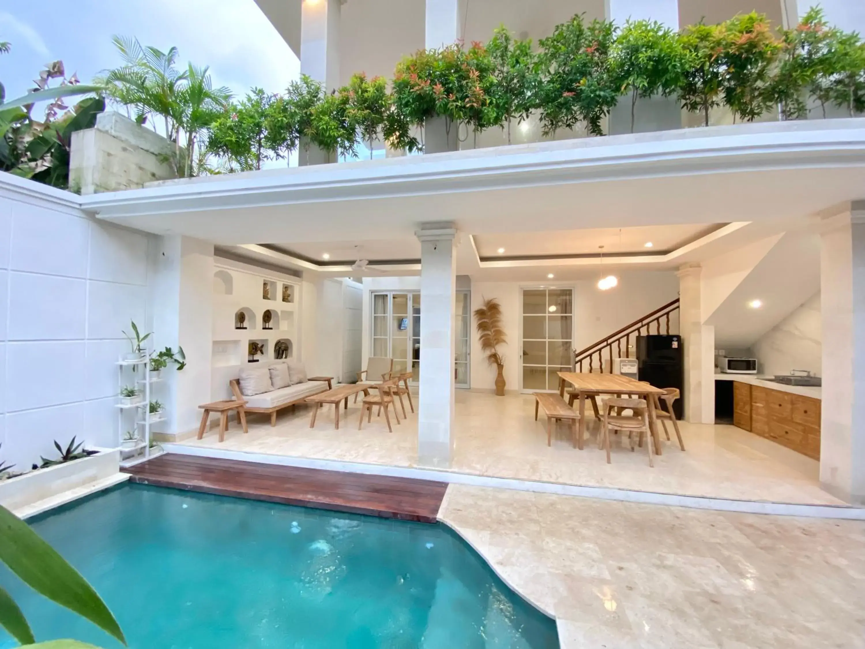 Four-bedroom villa with Private Pool and Balcony in Villa Harmony - Residence Four-bedroom villa with Private Pool and Balcony in Villa Harmony - Residence