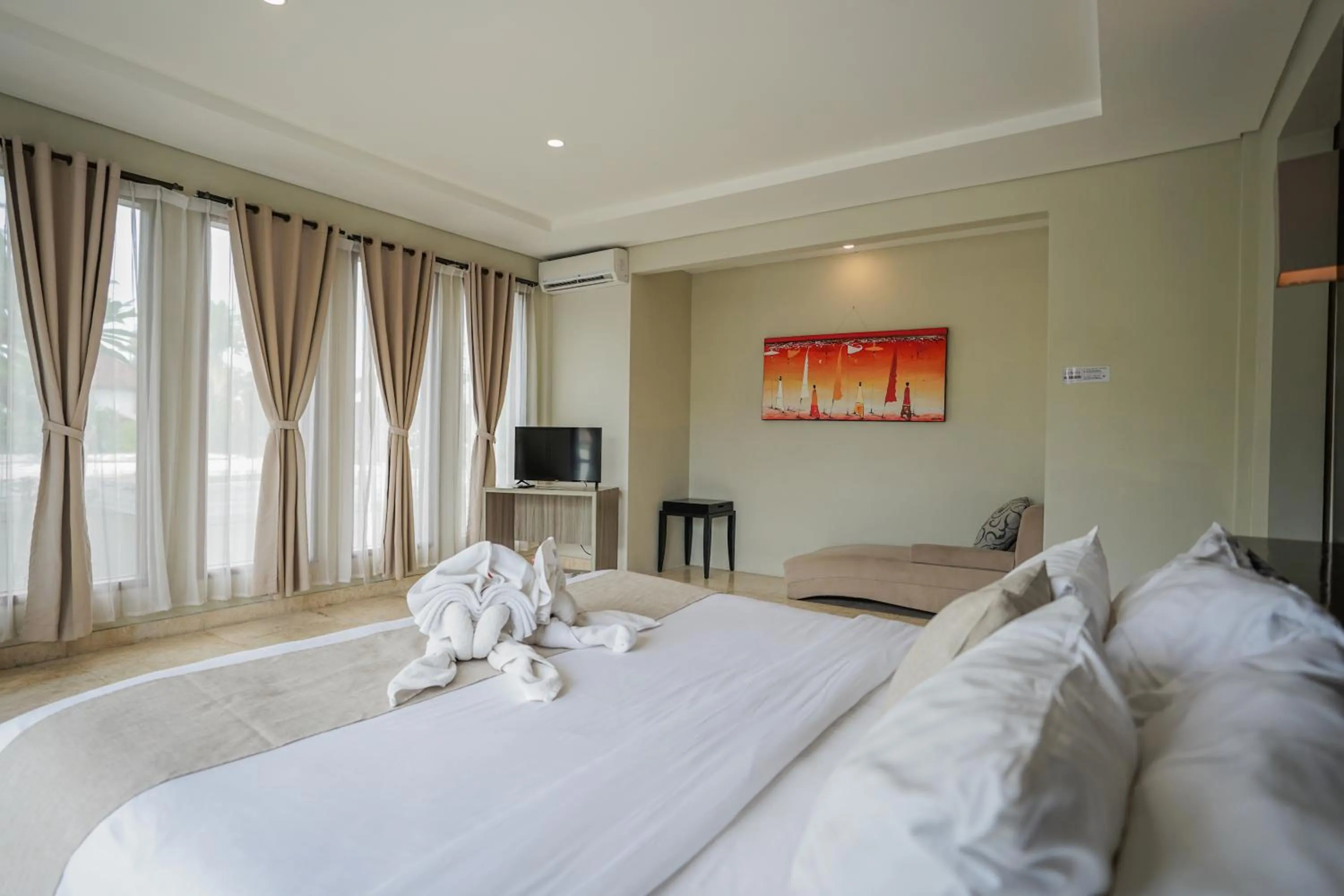 Bedroom, Bed in Villa Harmony - Residence