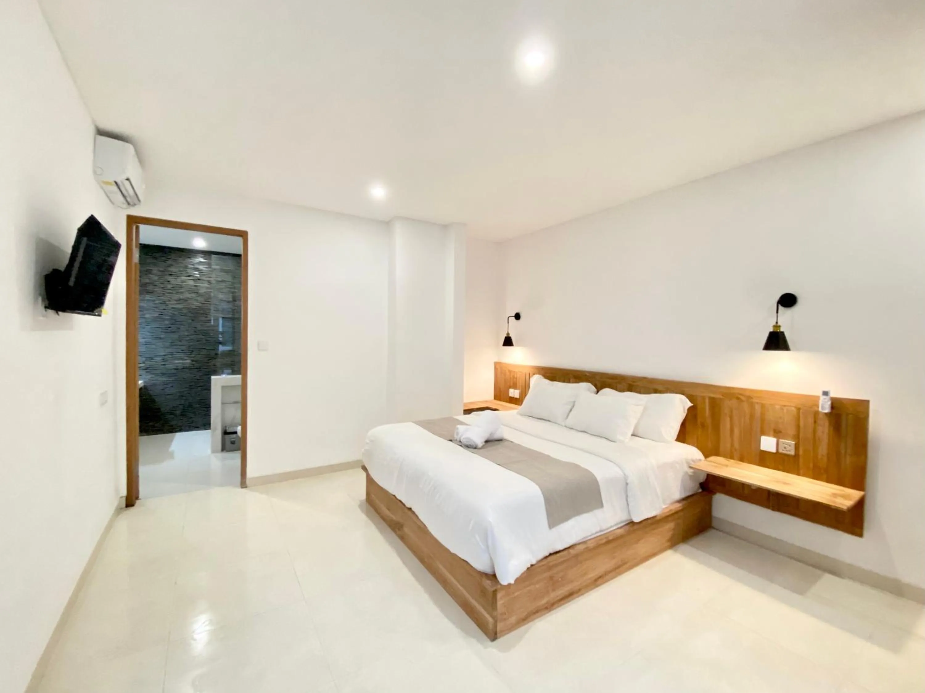 Bedroom, Bed in Villa Harmony - Residence