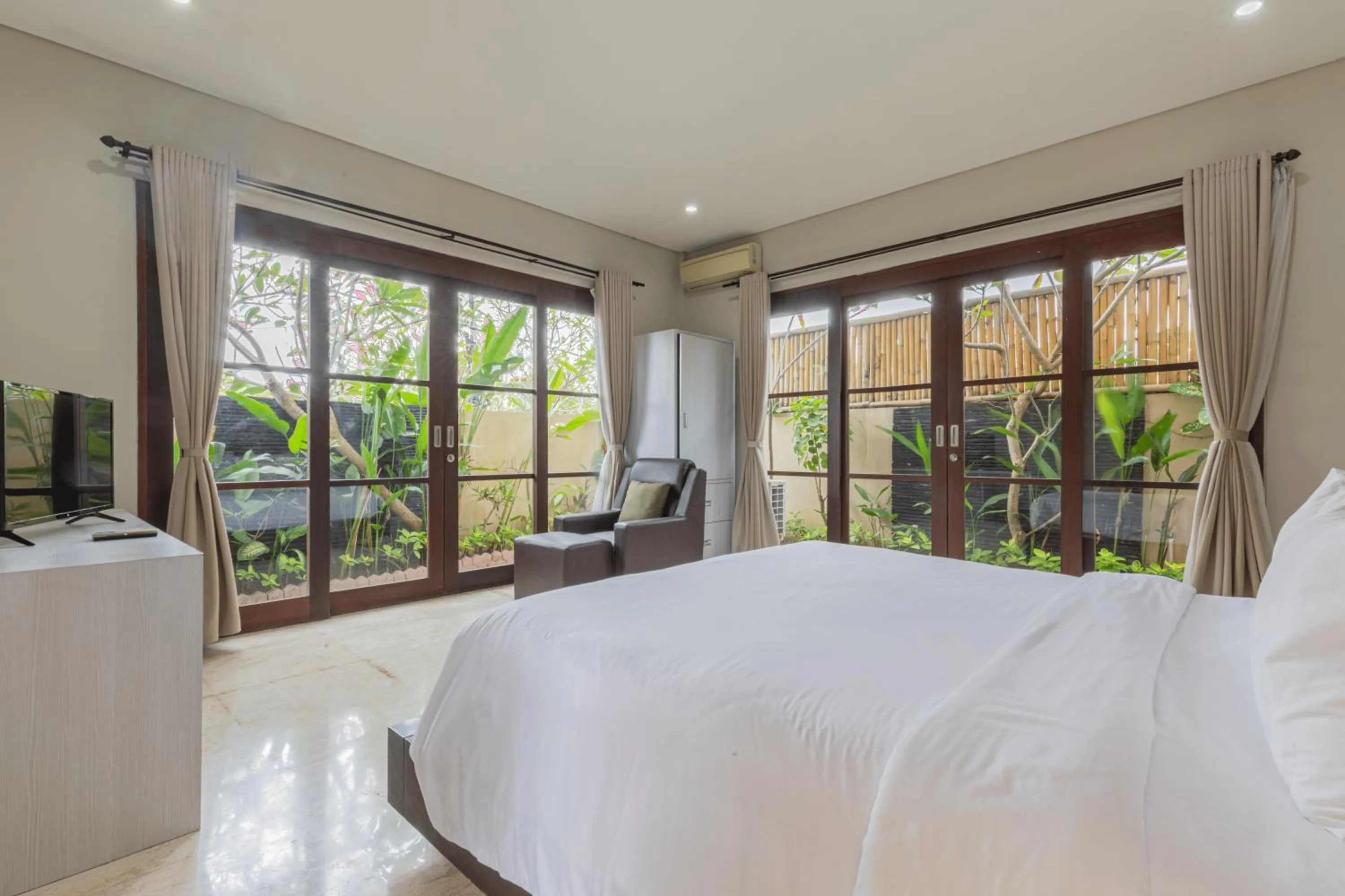Bed in Villa Harmony - Residence