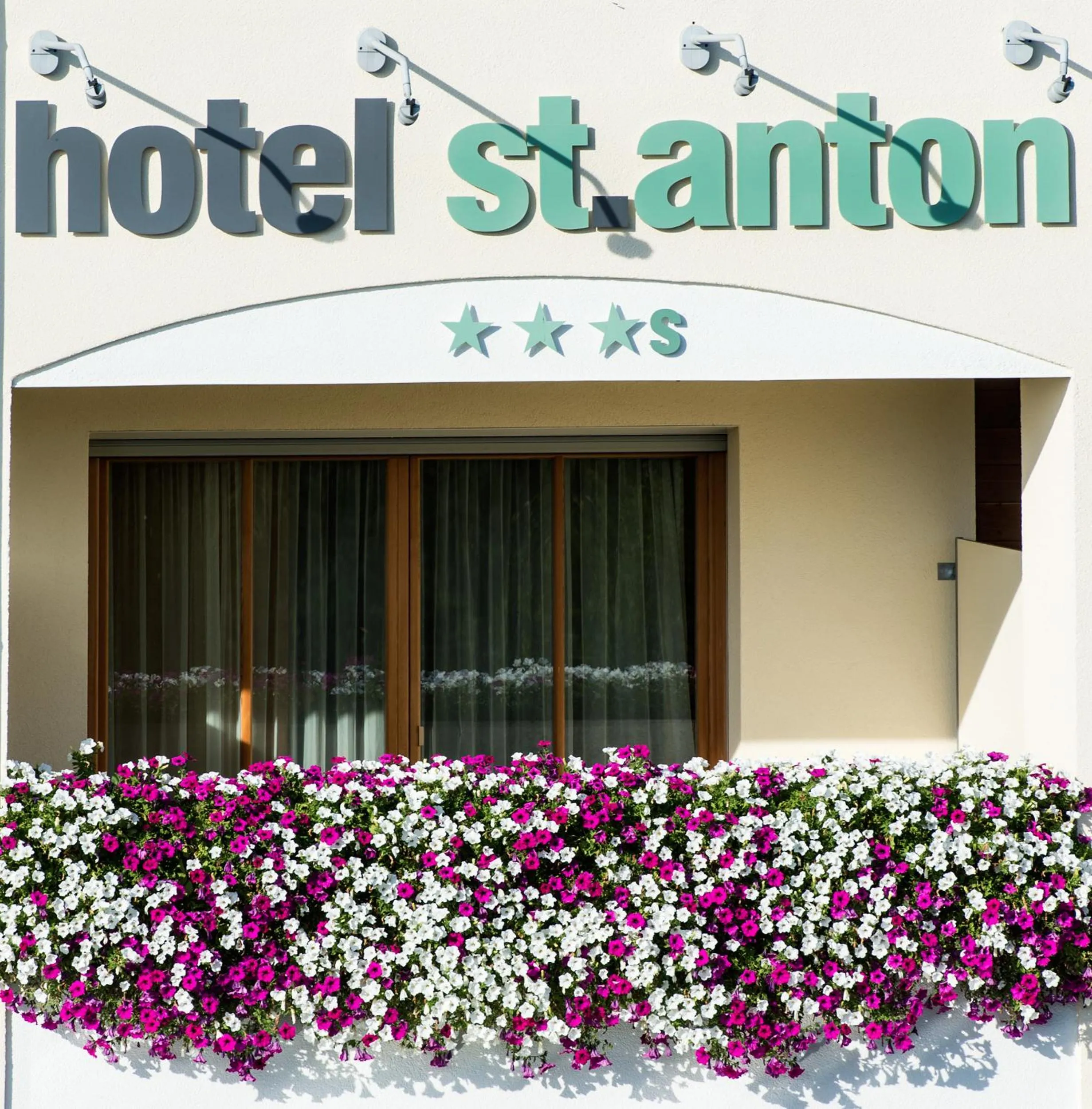 Facade/entrance in Hotel St. Anton