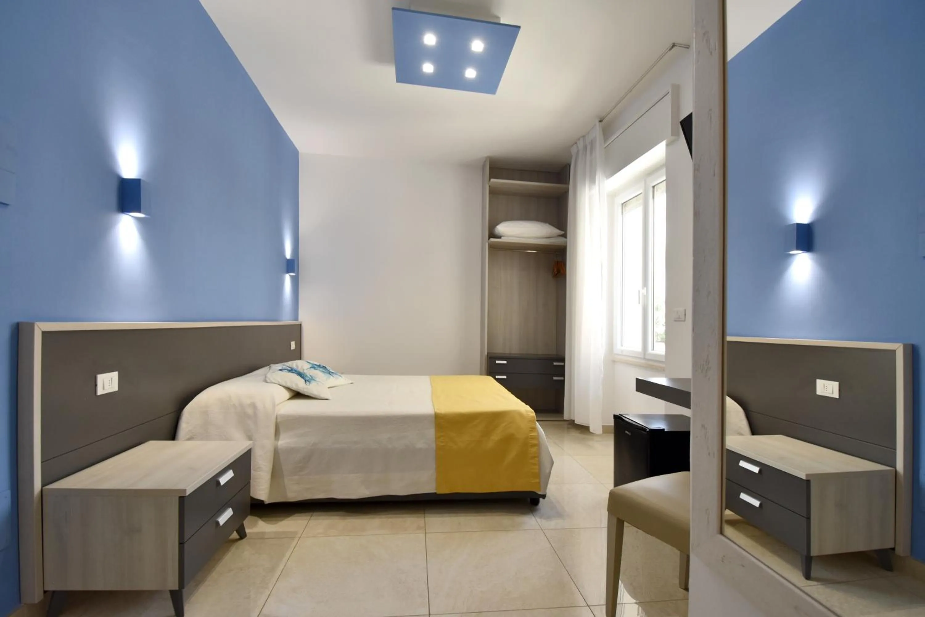 Bedroom, Bed in Ventidimaregallipoli